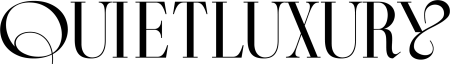 Schwarzes stilisiertes Zahnrad-Symbol auf weißem Hintergrund, das mechanische Prozesse und Technik repräsentiert.