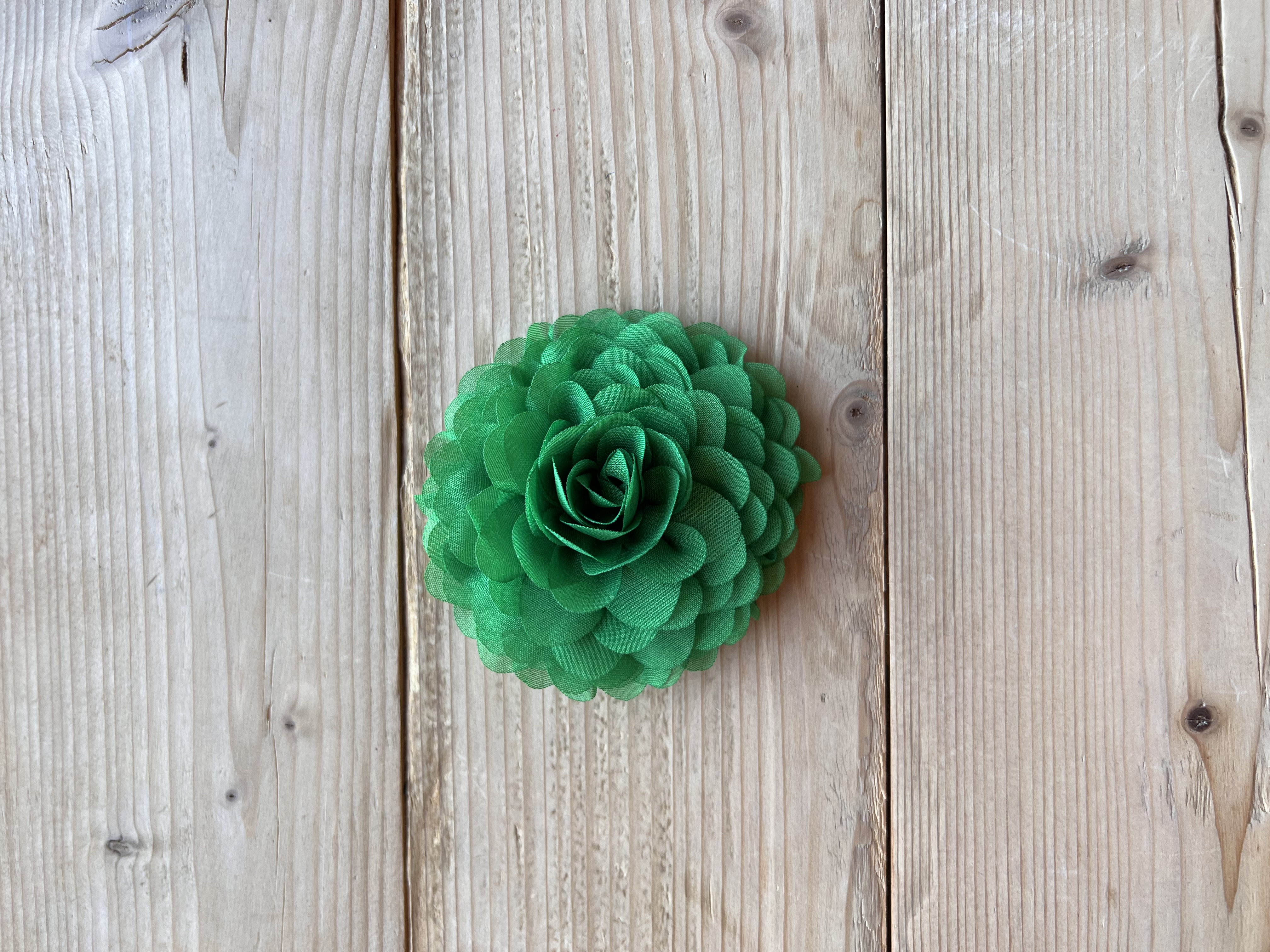 Retro Stil Accessoire - Chiffon Blume in Grün