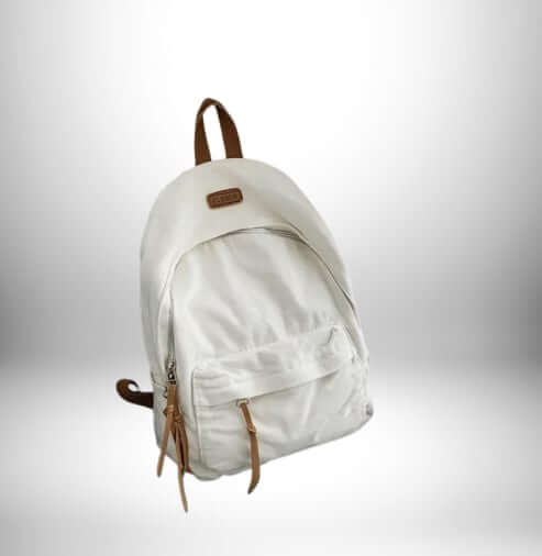 Sac à dos en coton blanc sur fond clair