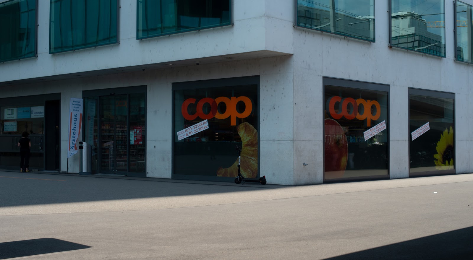 Coop Supermarkt Pfingstweidstrasse Prime 2 Maschinenstrasse 10, 8005 Zürich, Switzerland (null)