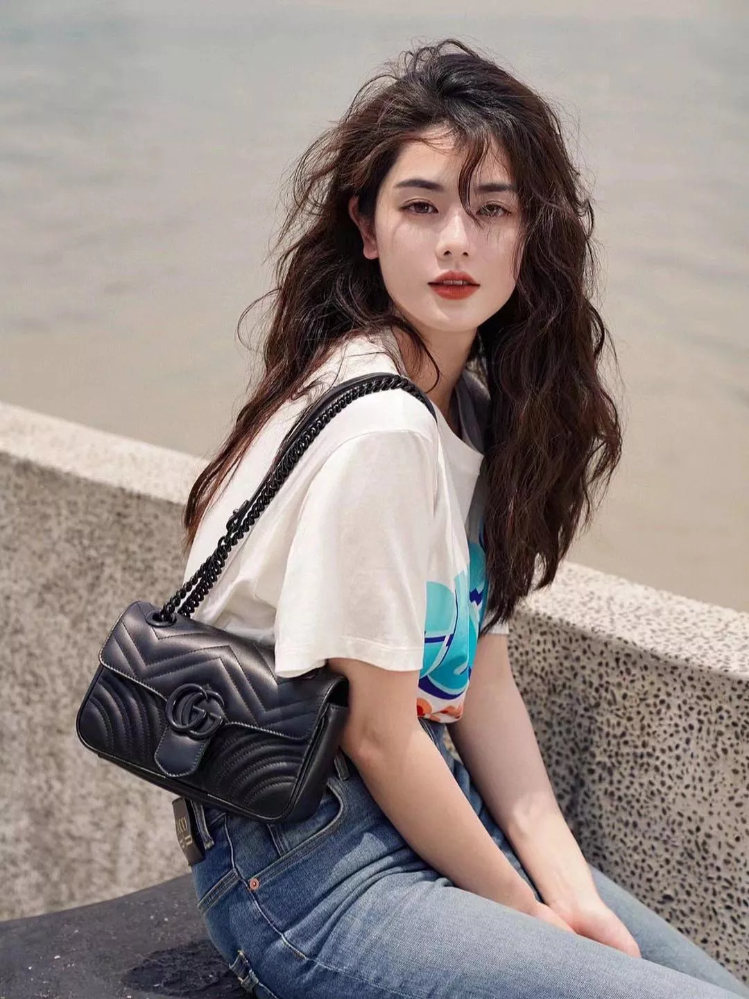 Gucci 𝐌𝐚𝐫𝐦𝐨𝐧𝐭系列迷你手袋 黑槍色 22cm