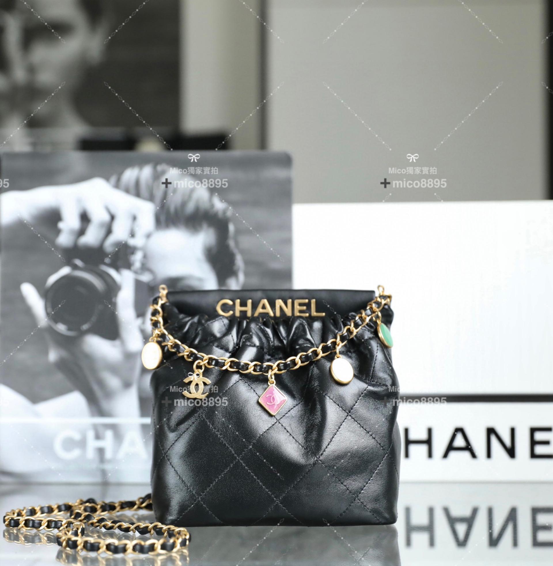 CHANEL 🌿𝟮𝟯𝗣小號 吊墜鏈條水桶包/福袋包/小福袋/寶石吊墜 小羊皮/黑色 尺寸：𝟣𝟨*𝟣𝟩*𝟩 𝖼𝗆