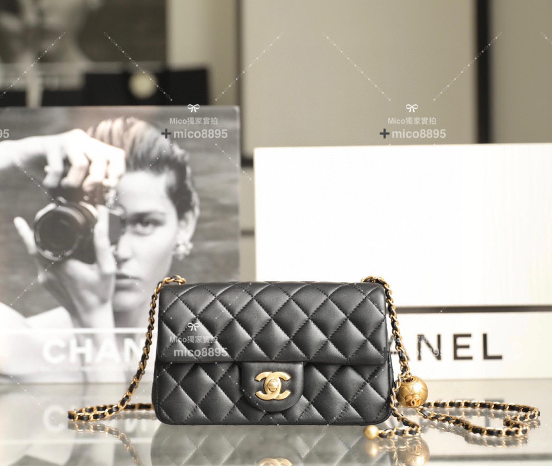 CHANEL 專櫃新版本 金球口蓋包 金屬球調節扣 大𝗆𝗂𝗇𝗂 黑色🖤 小羊皮 20cm