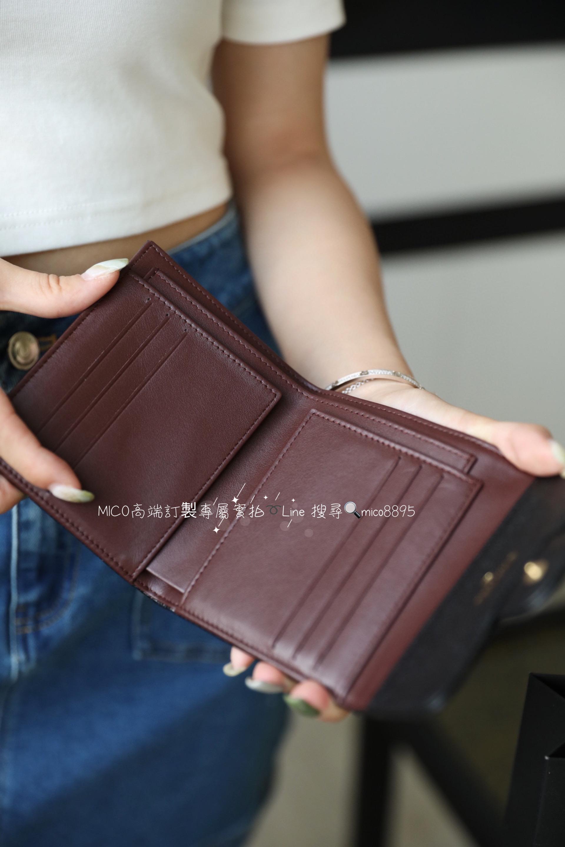 Chanel Classic Small Flap wallet 錢夾 魚子醬牛皮/黑色 三折短夾 （金釦/銀釦）