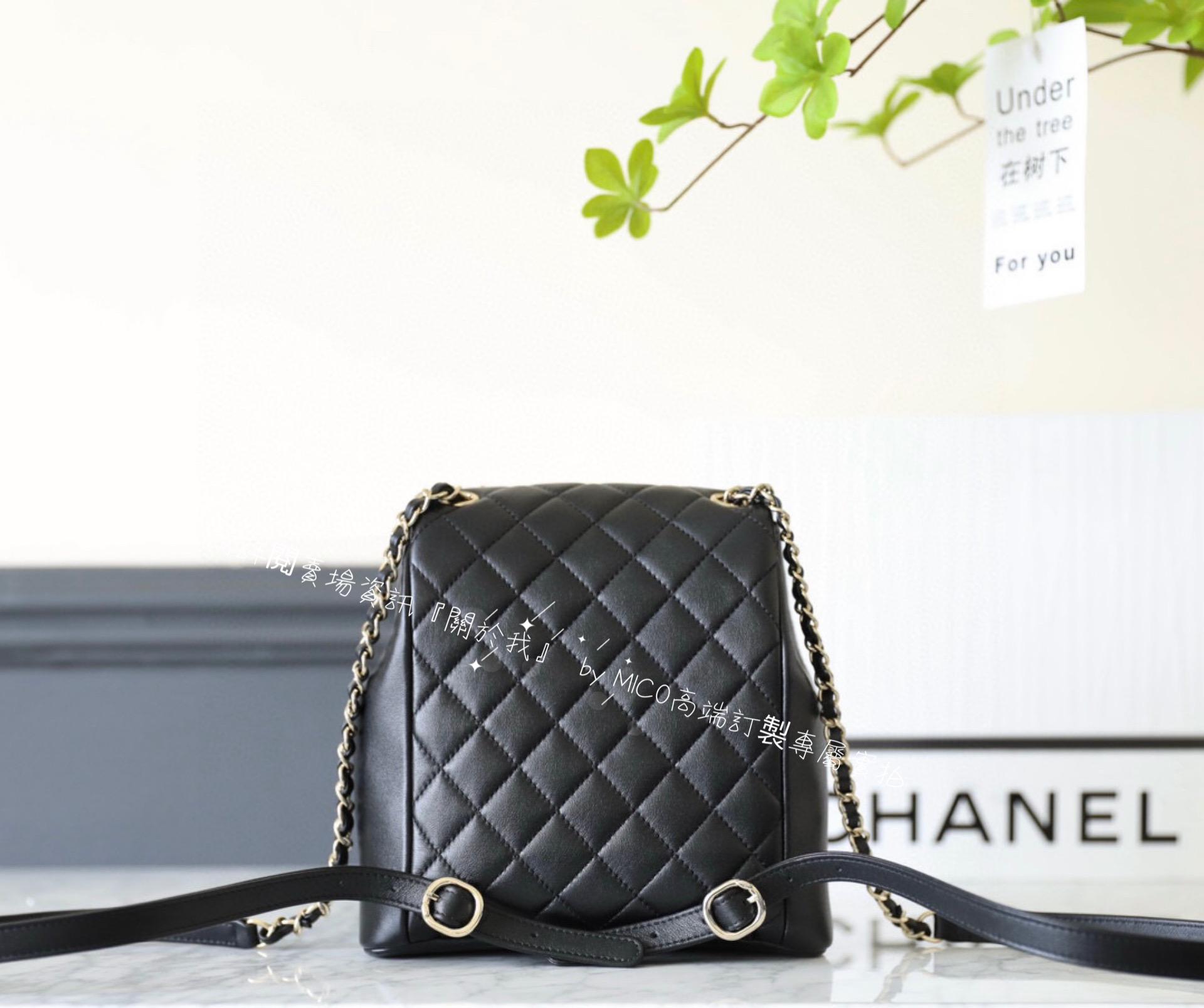 CHANEL 雙口袋青蛙背包 黑色♥ 大號 牛皮/淡金釦 20.5cm