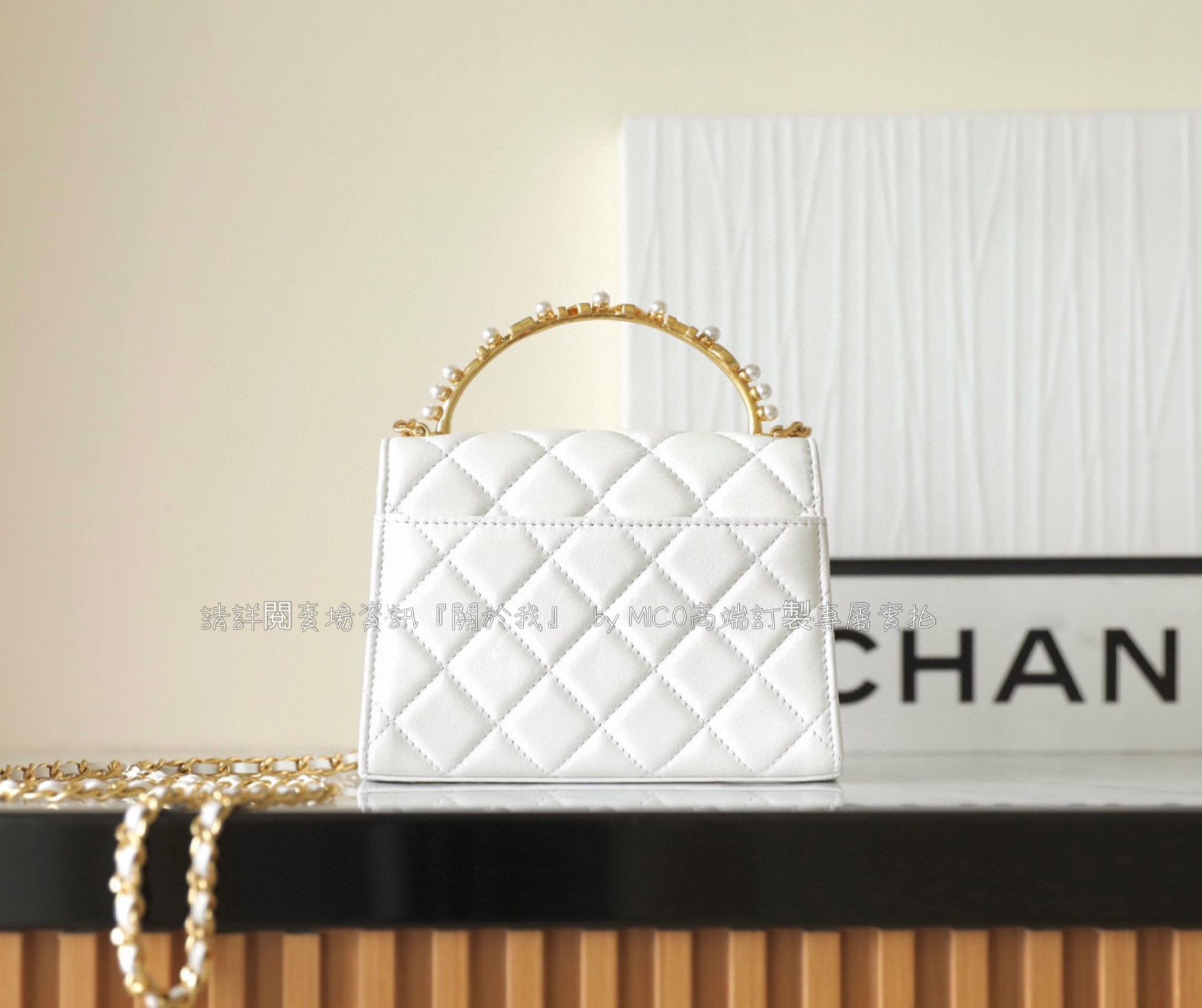 Chanel 珍珠手柄 鏈條手拿包 𝗆𝗂𝗇𝗂 𝖪𝖾𝗅𝗅𝗒 白色♥ 小羊皮