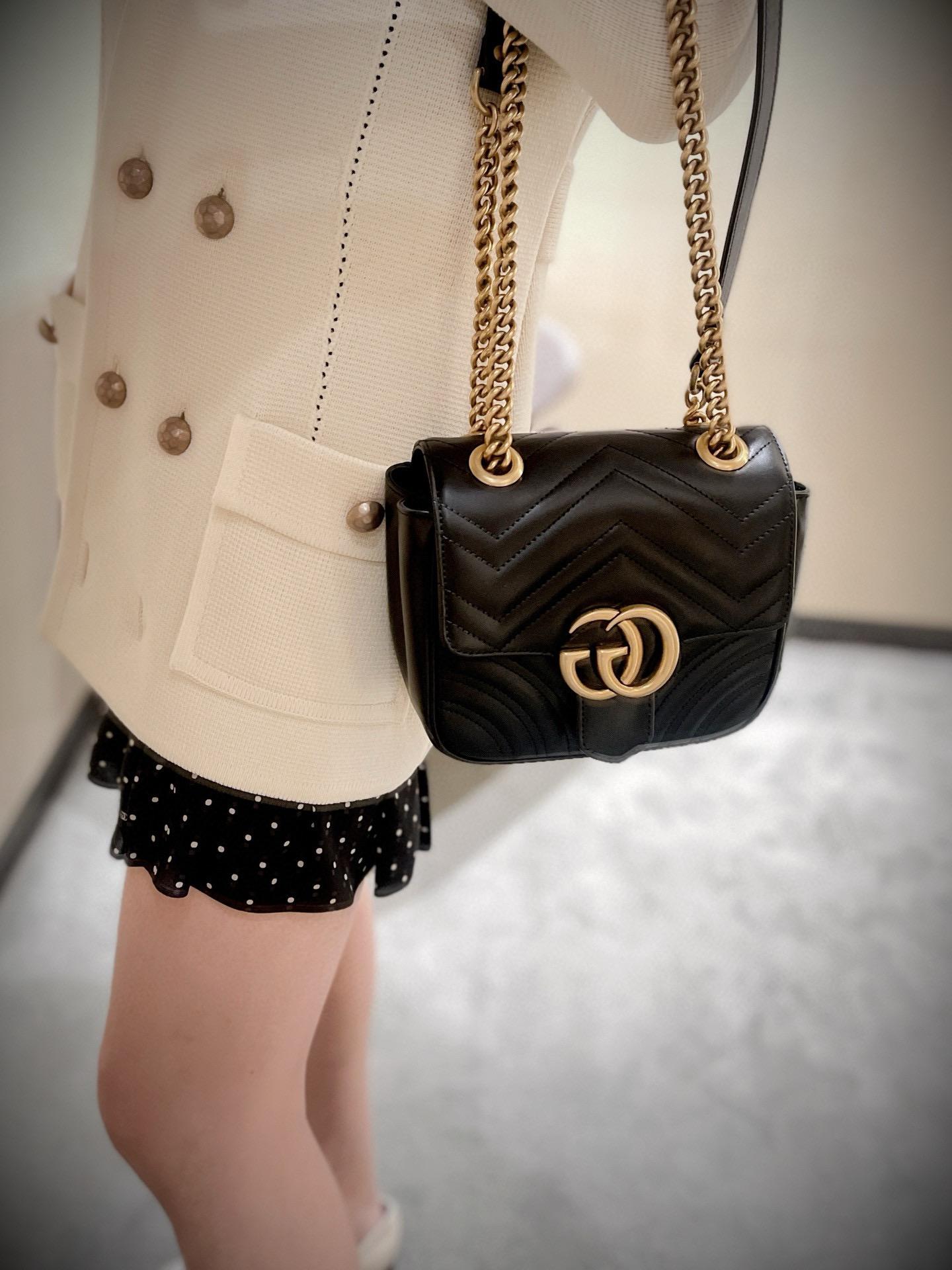 Gucci GG Marmont 黑色牛皮方胖子 斜跨包 18cm