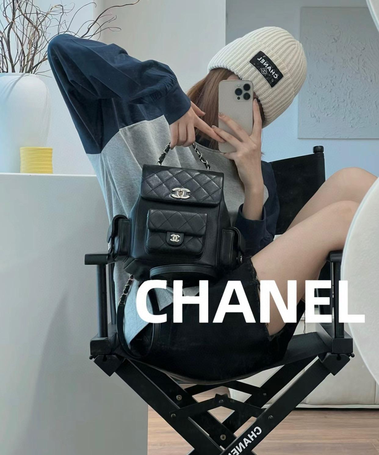 Chanel 荔枝皮/小牛皮 黑色金釦 小號 坦克雙肩背包/19.5cm