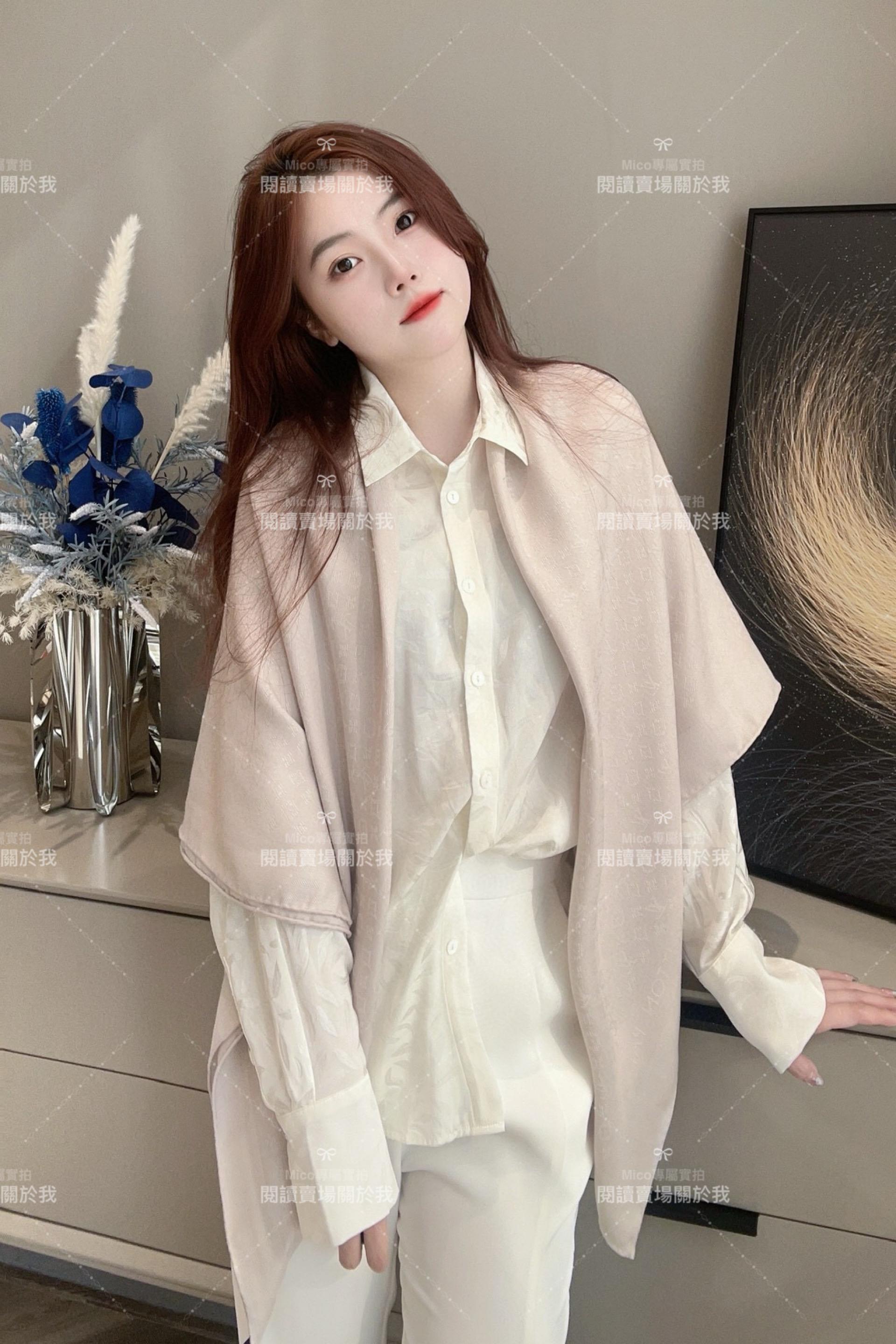 LV 𝐋𝐨𝐮𝐢𝐬 𝐕𝐮𝐢𝐭𝐭𝐨𝐧 奶茶色 M77646《Evermore提花披肩 圍巾》 Size：120x120cm - 60%真絲40%羊毛