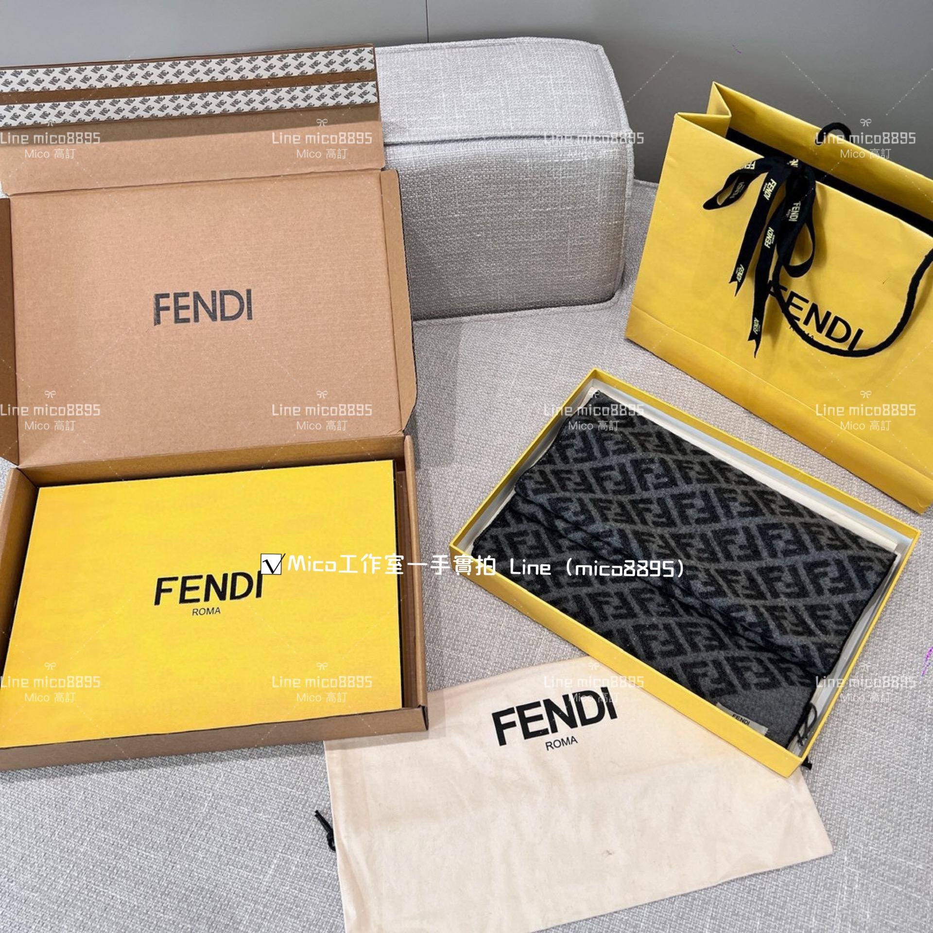 FENDI《男士FF圍巾》黑灰色 Size：180x30cm 80%羊毛20%羊絨