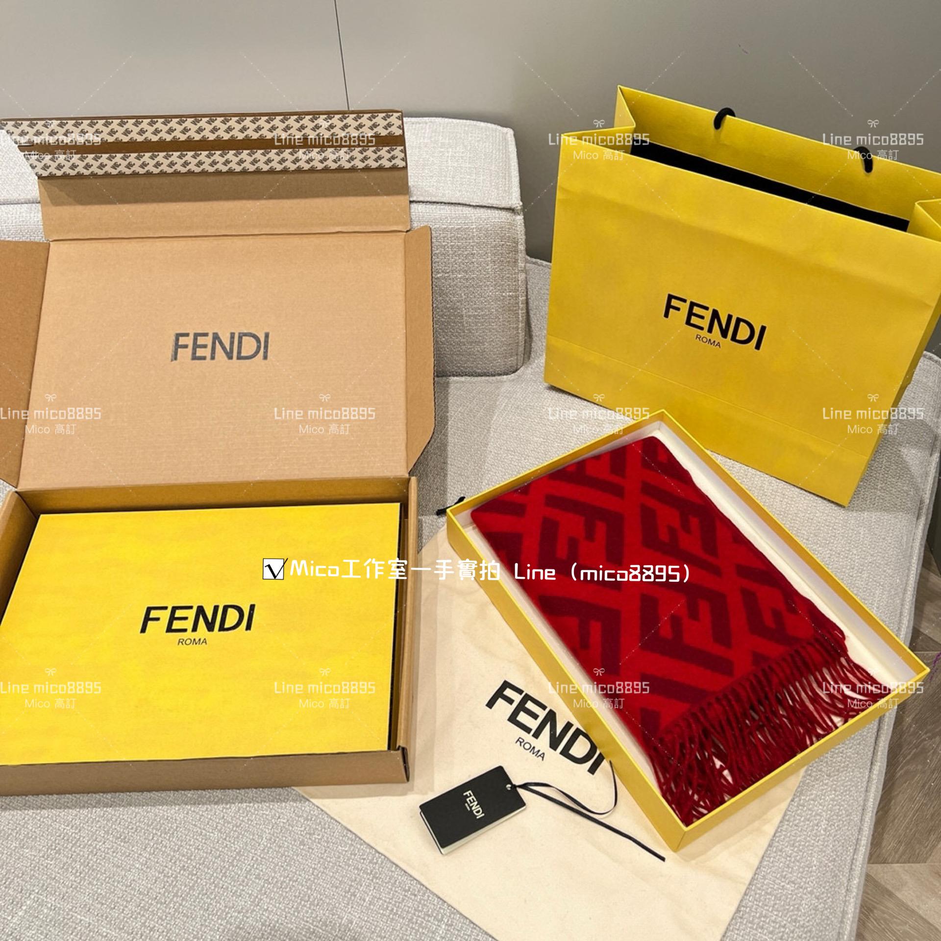 FENDI 《大F羊絨披肩 圍巾》紅色 Size：48 x170cm 100%羊絨 