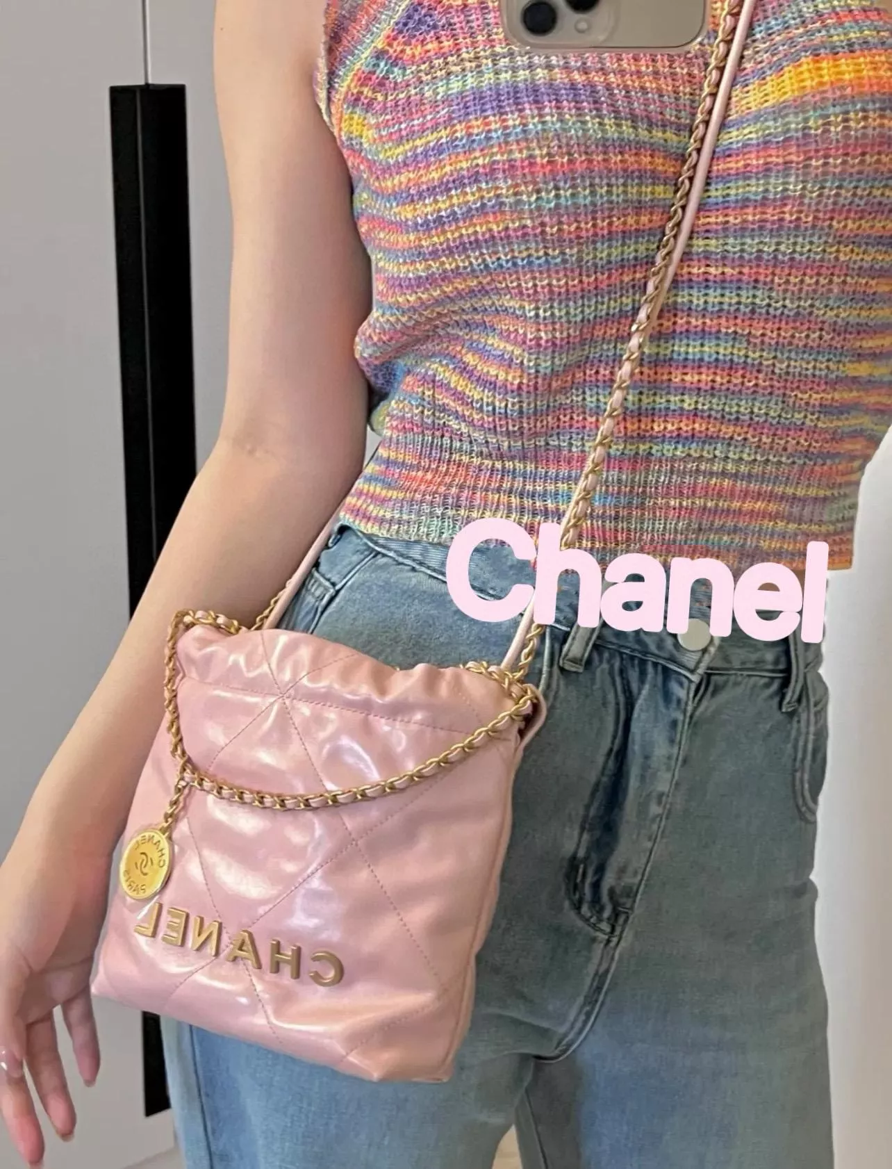 Chanel 手工坊系列 mini22Bag 粉色/金釦 尺寸：𝟣𝟫*𝟤𝟢*𝟨 𝖼𝗆