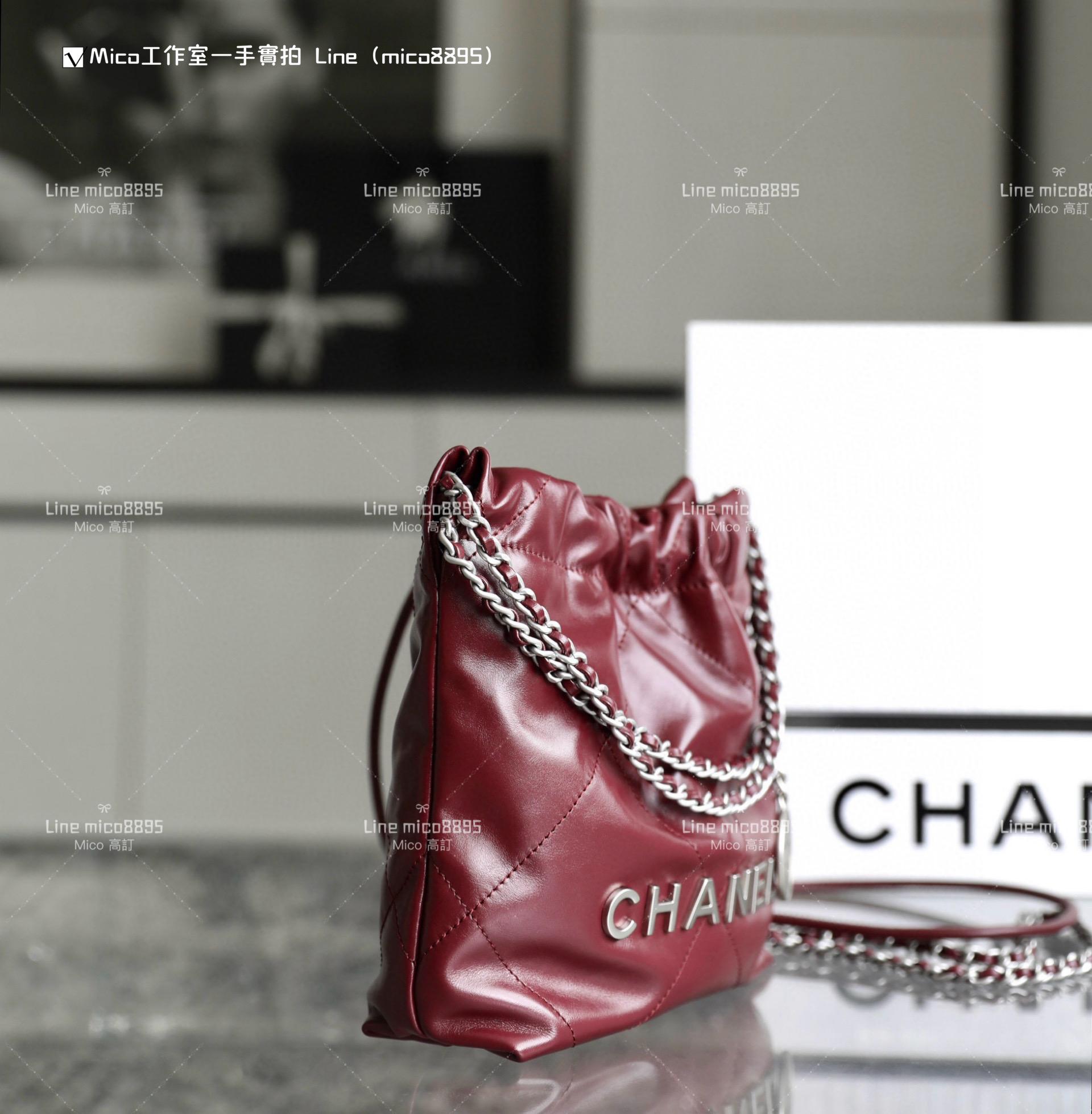 Chanel 手工坊系列 mini22Bag 深紅/銀釦 尺寸：𝟣𝟫*𝟤𝟢*𝟨 𝖼𝗆