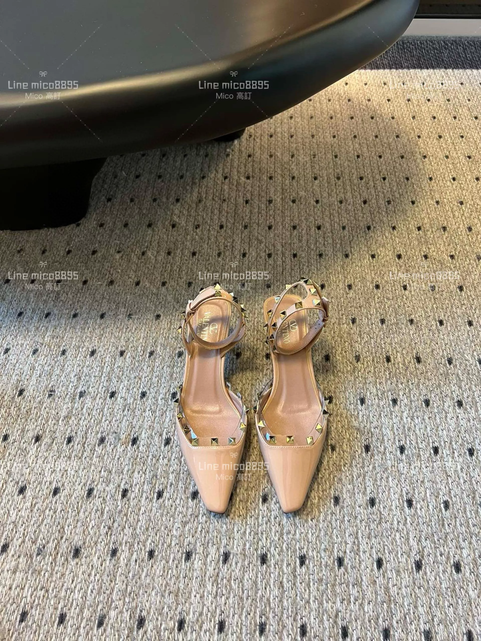 Valentino 裸粉色漆皮 低跟卯釘繫帶涼鞋 女鞋 35-40 跟高4cm