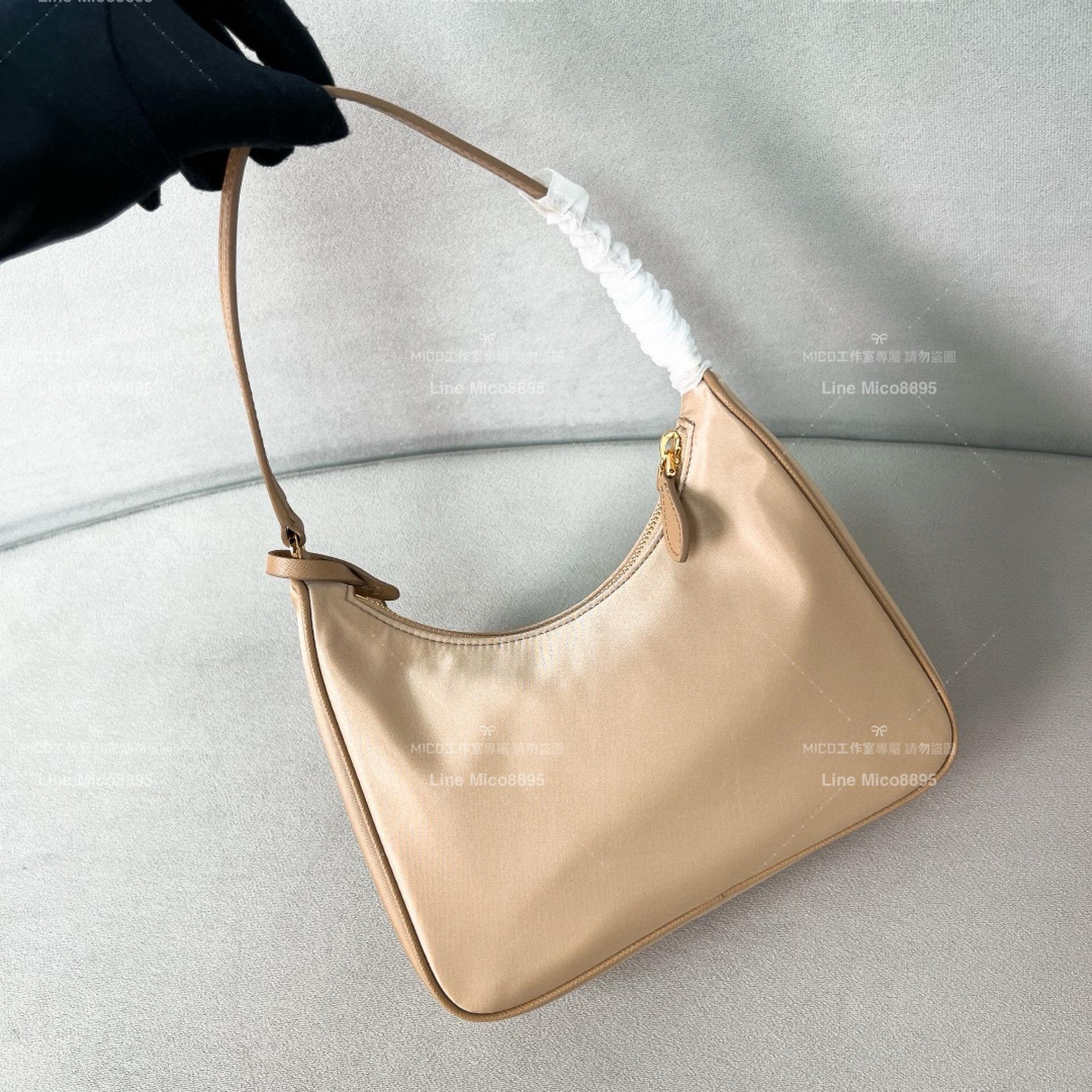 Prada 杏色 Hobo redition 2005皮手腕腋下包 手提包 22cm