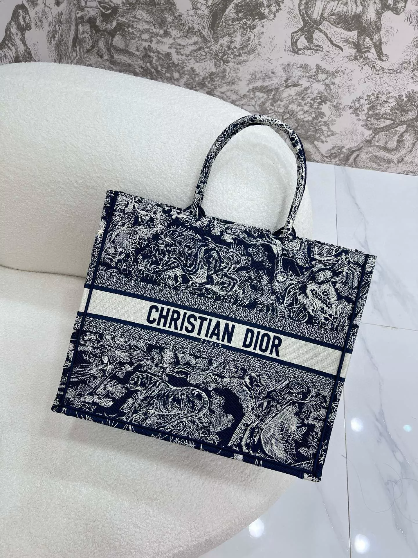 Dior 大號 BookTote 藍底老虎刺繡 托特包 刺繡手提包 42cm (體積較大無盒裝 有防塵袋提袋）