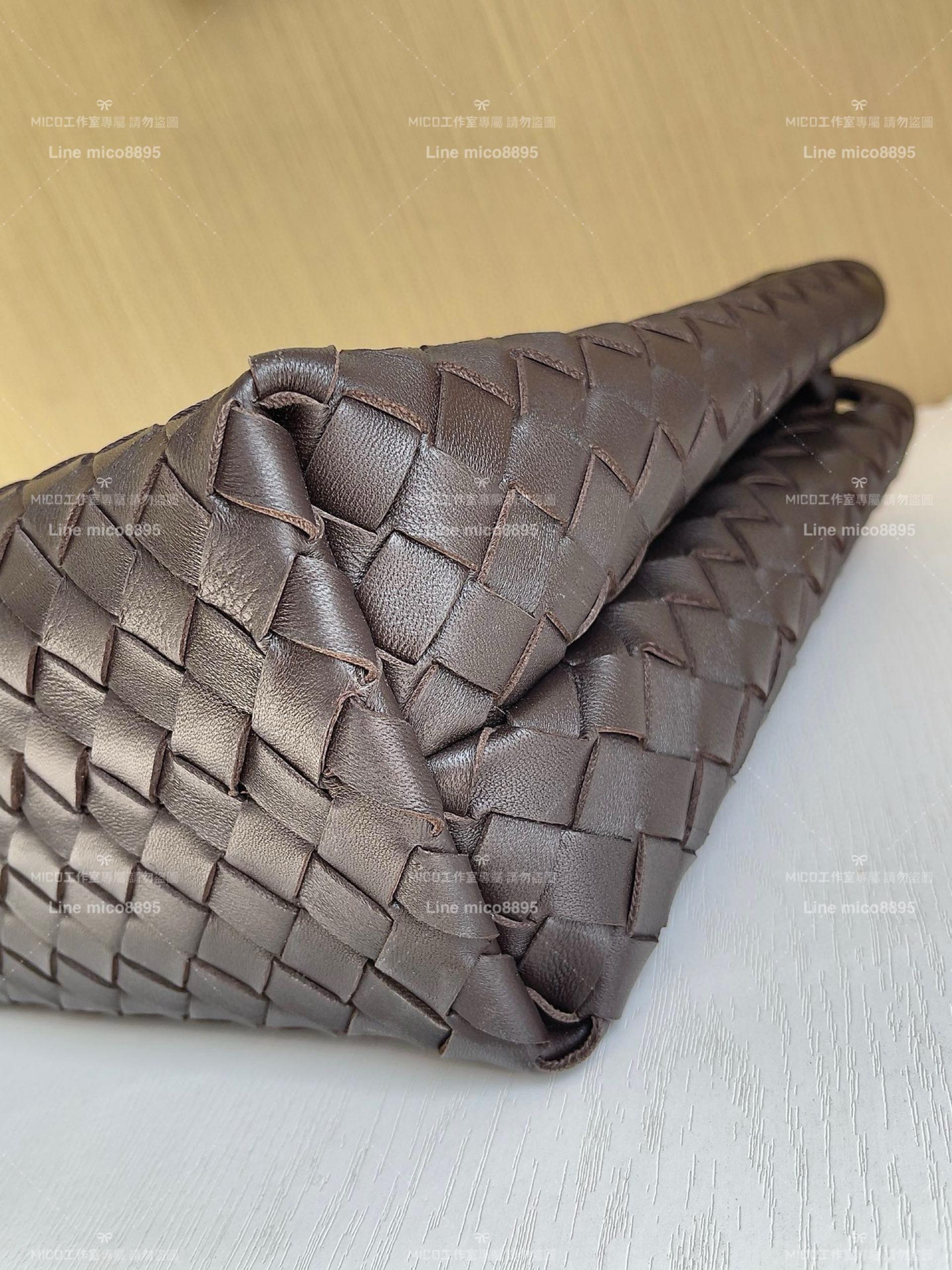 BOTTEGA VENETA BV 巧克力棕 編織小羊皮中號Andiamo手提包/肩背包 老錢風穿搭 32.5cm