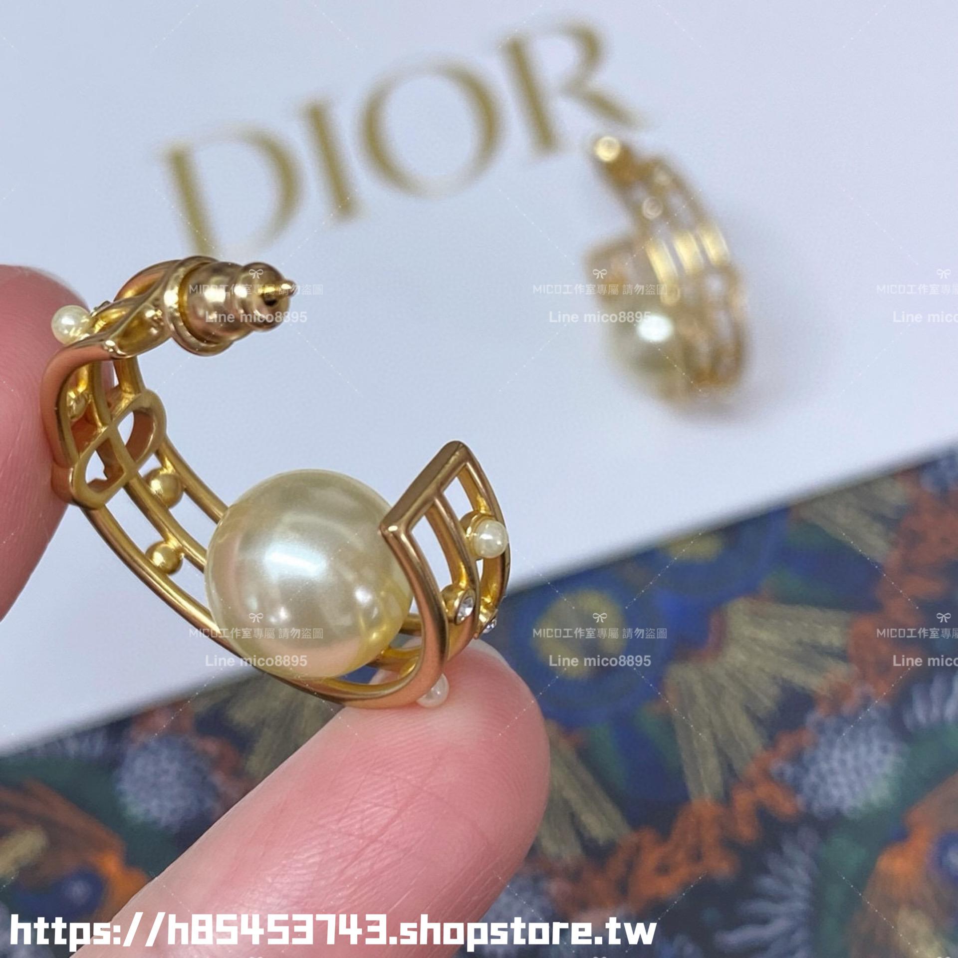 DIOR 金色鏤空線條設計圓弧珍珠耳環/耳釘