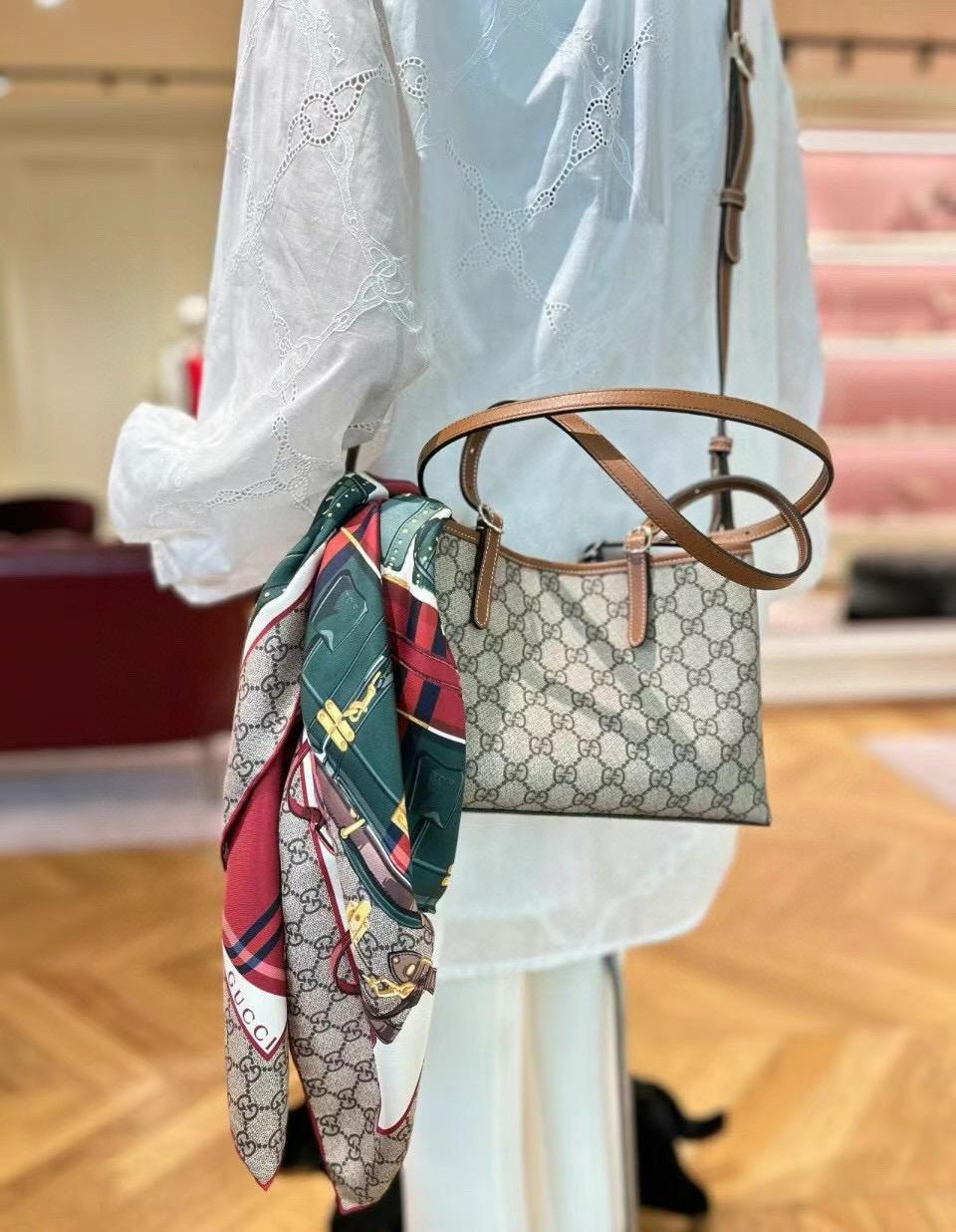 GUCCI 早秋新款 Ophidia小號購物袋 托特包 通勤好用 尺寸:W31xH18x11cm