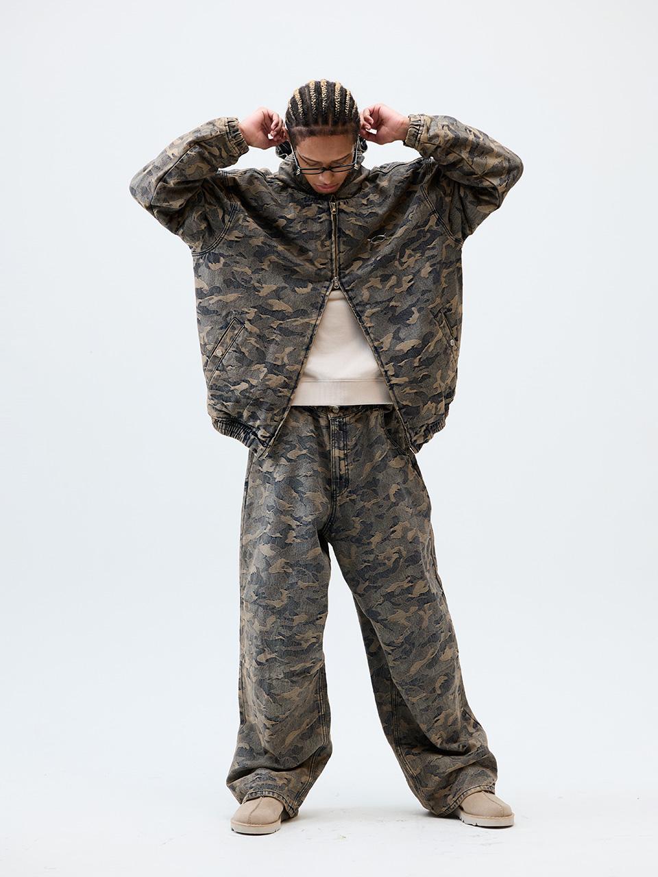 CRITIC CAMO WASHING 4 TUCK SET UP DENIM PANTS