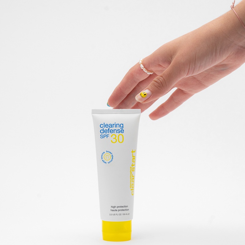 Clearing Defense SPF30 | Krem nawilżająco-matujący z filtrem SPF30 59ml