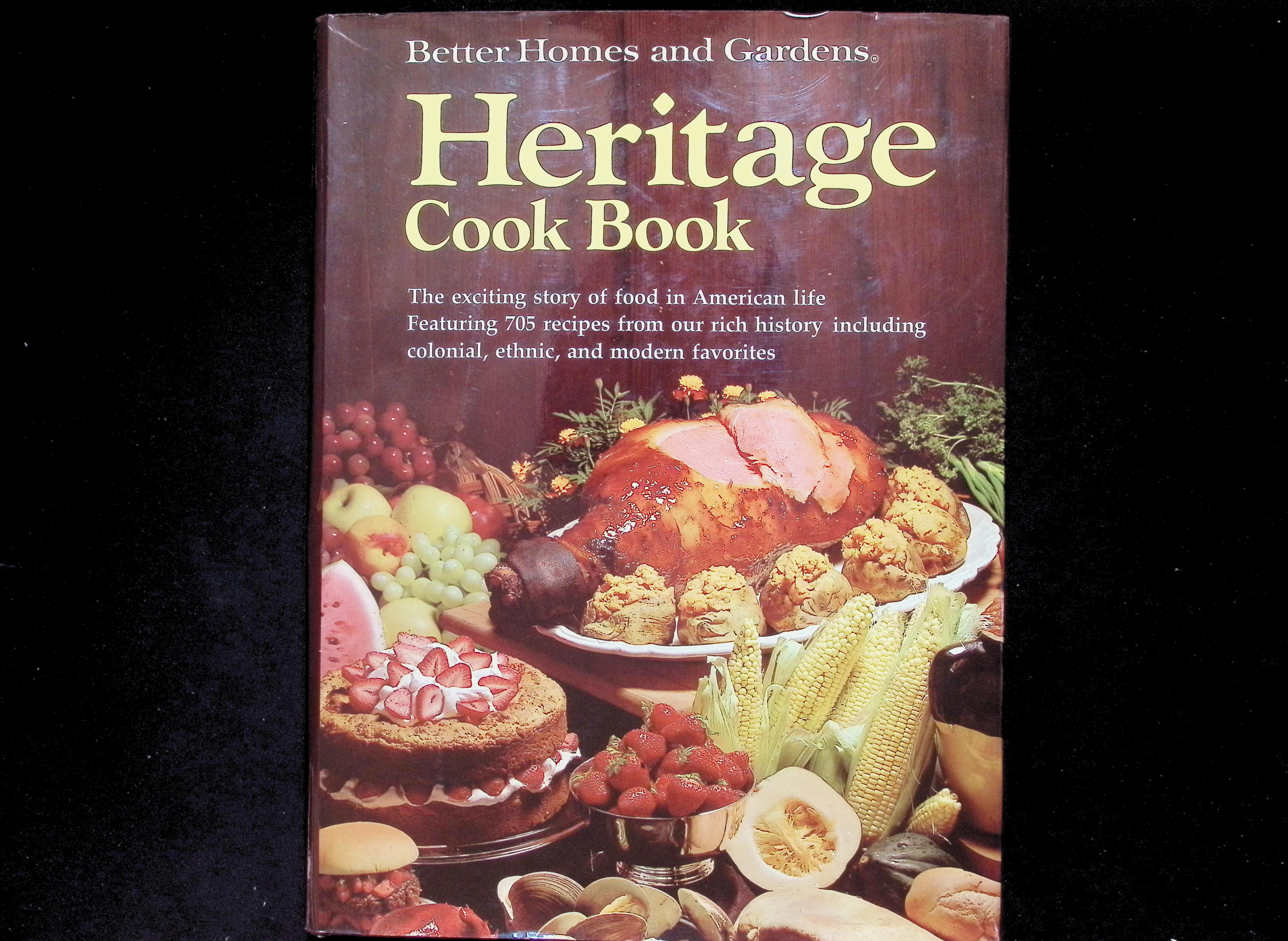 Better Homes and Gardens Heritage Cook Book
