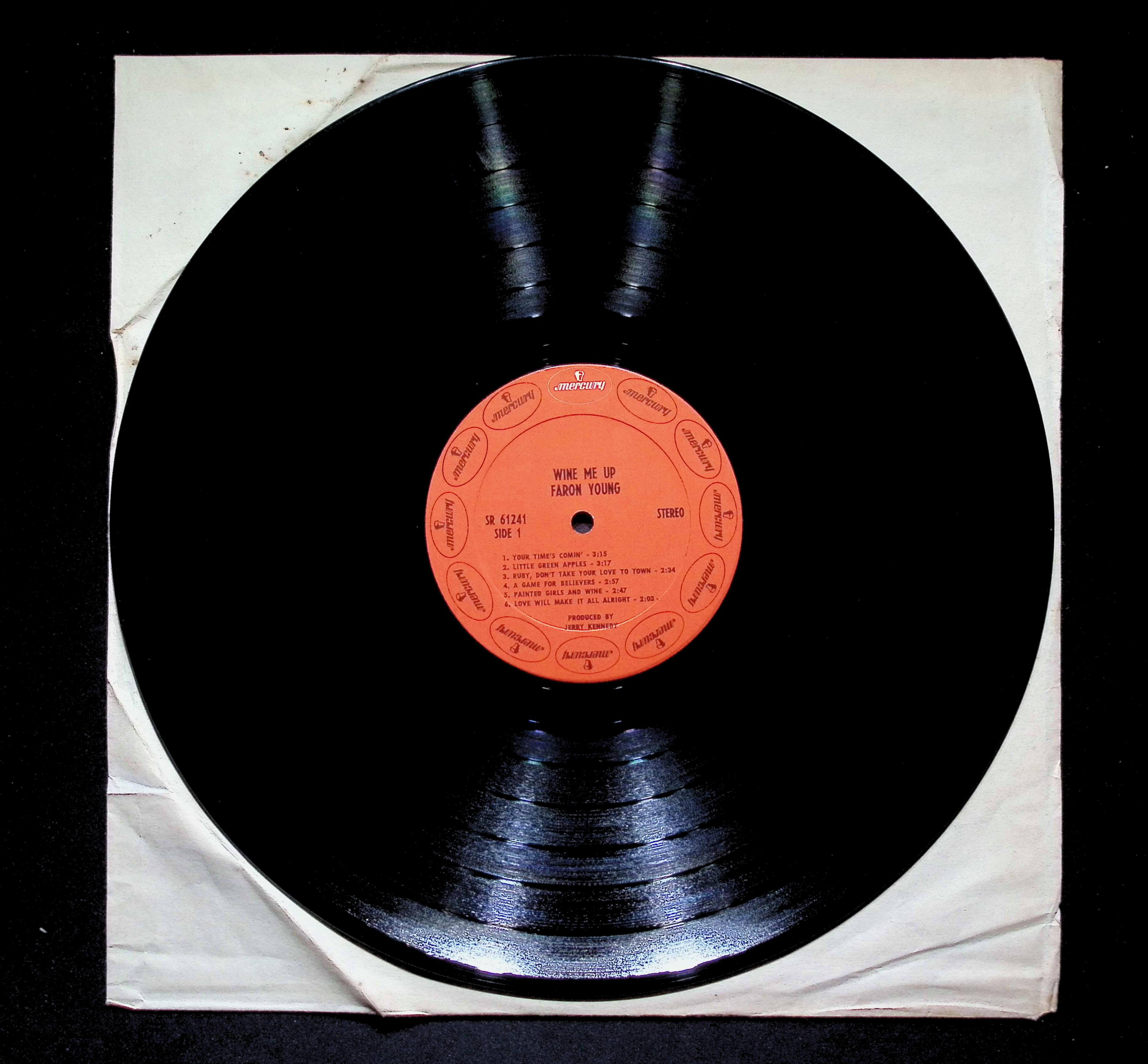 Faron Young Wine Me Up LP 1969 Mercury Country — image 3