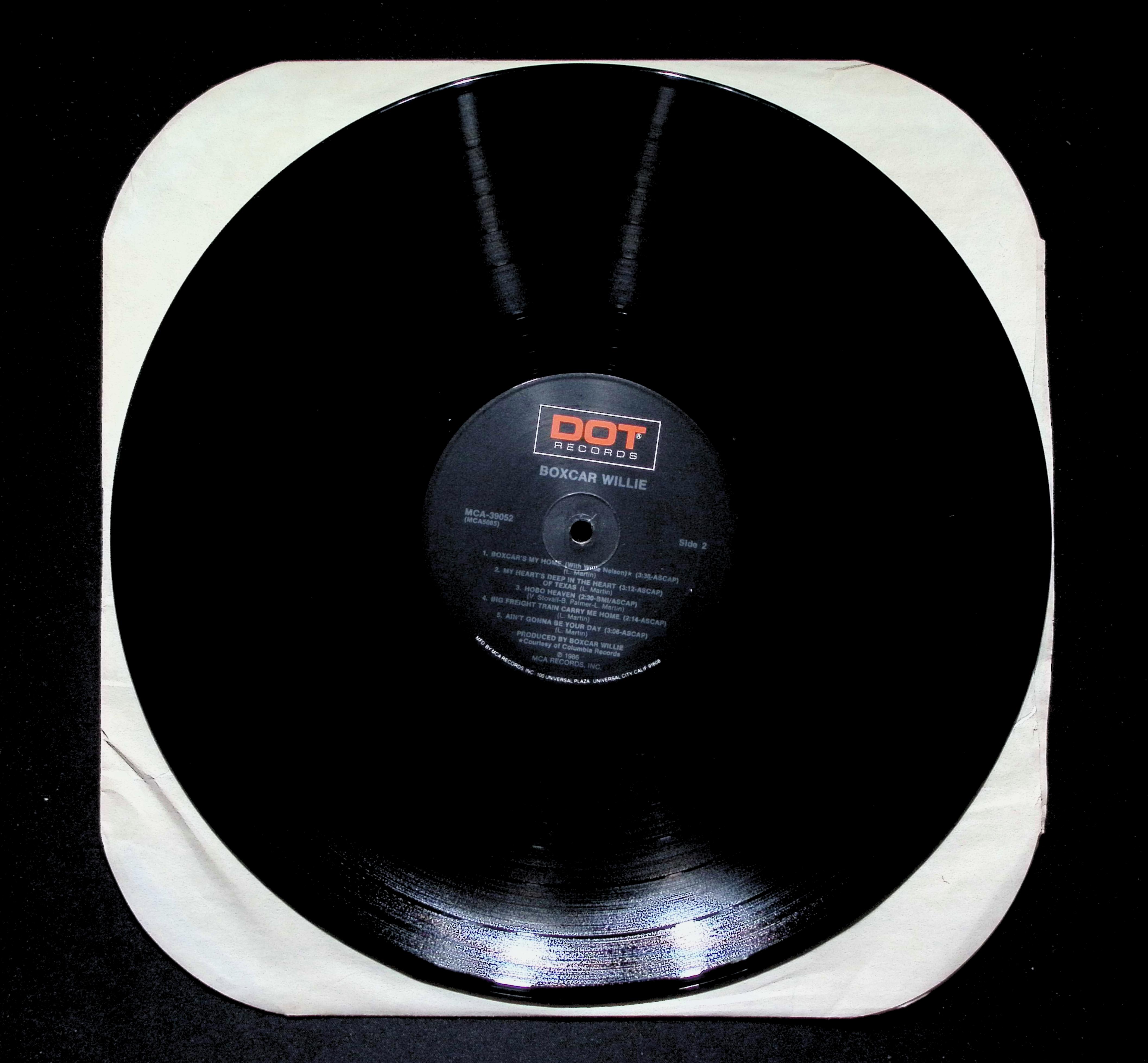 Boxcar Willie LP 1986 Dot Records Country — image 5