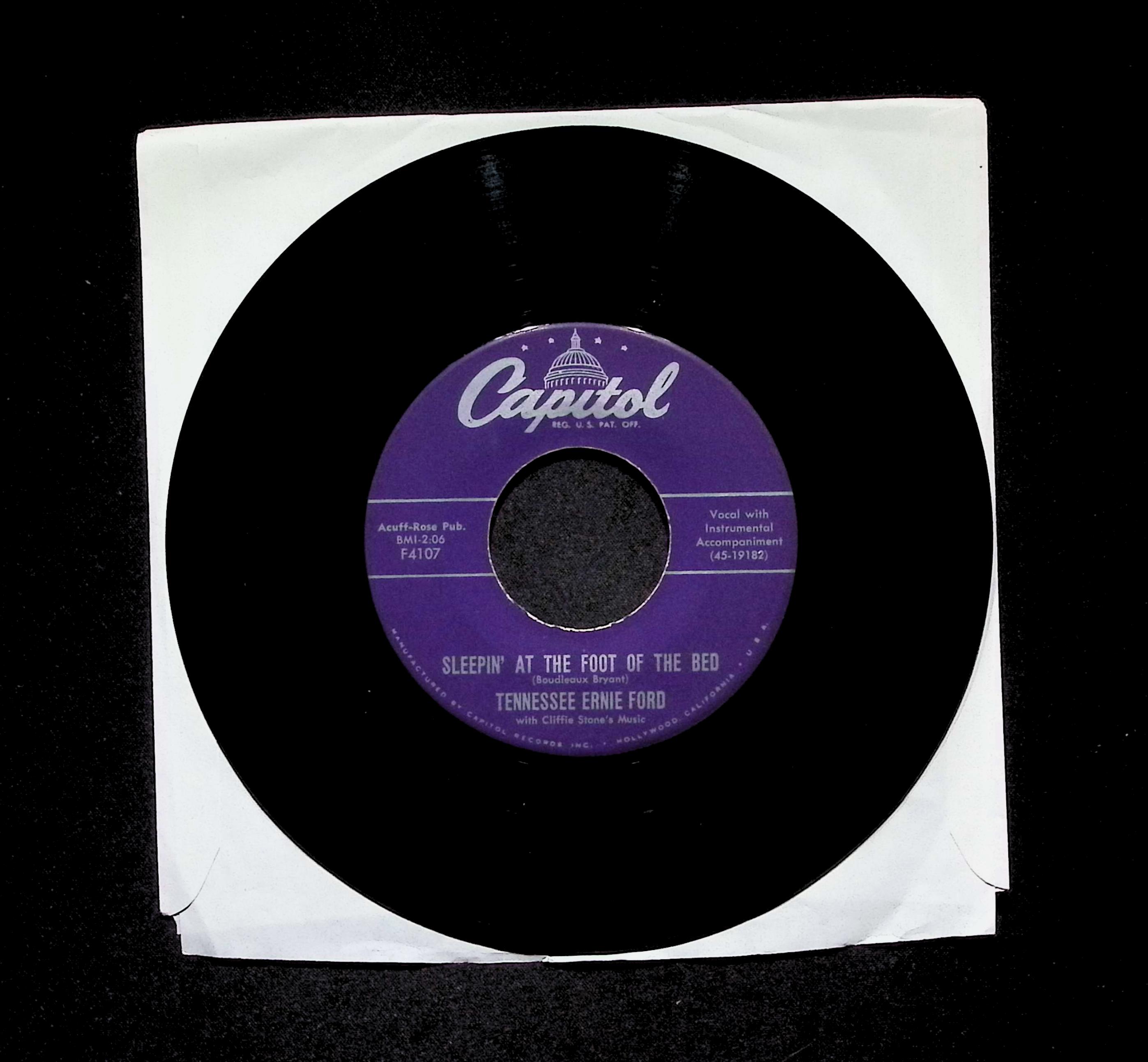 Tennessee Ernie Ford Sleepin' At The Foot Of The Bed Glad Rags F4107 VG 45rpm — image 3