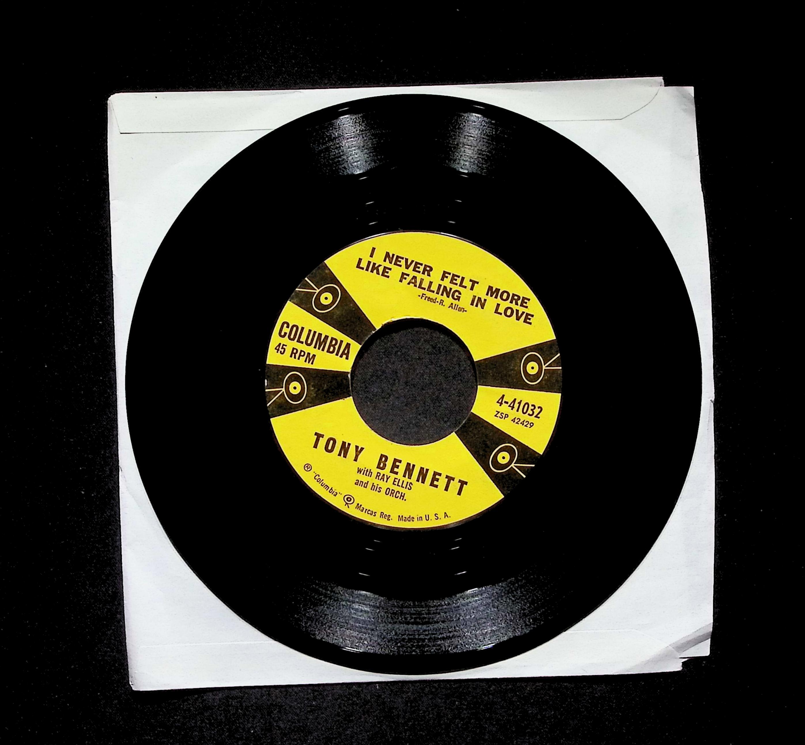 Tony Bennett I Never Felt More Like Falling In Love 4-41032 VG 45rpm Vinyl — image 3