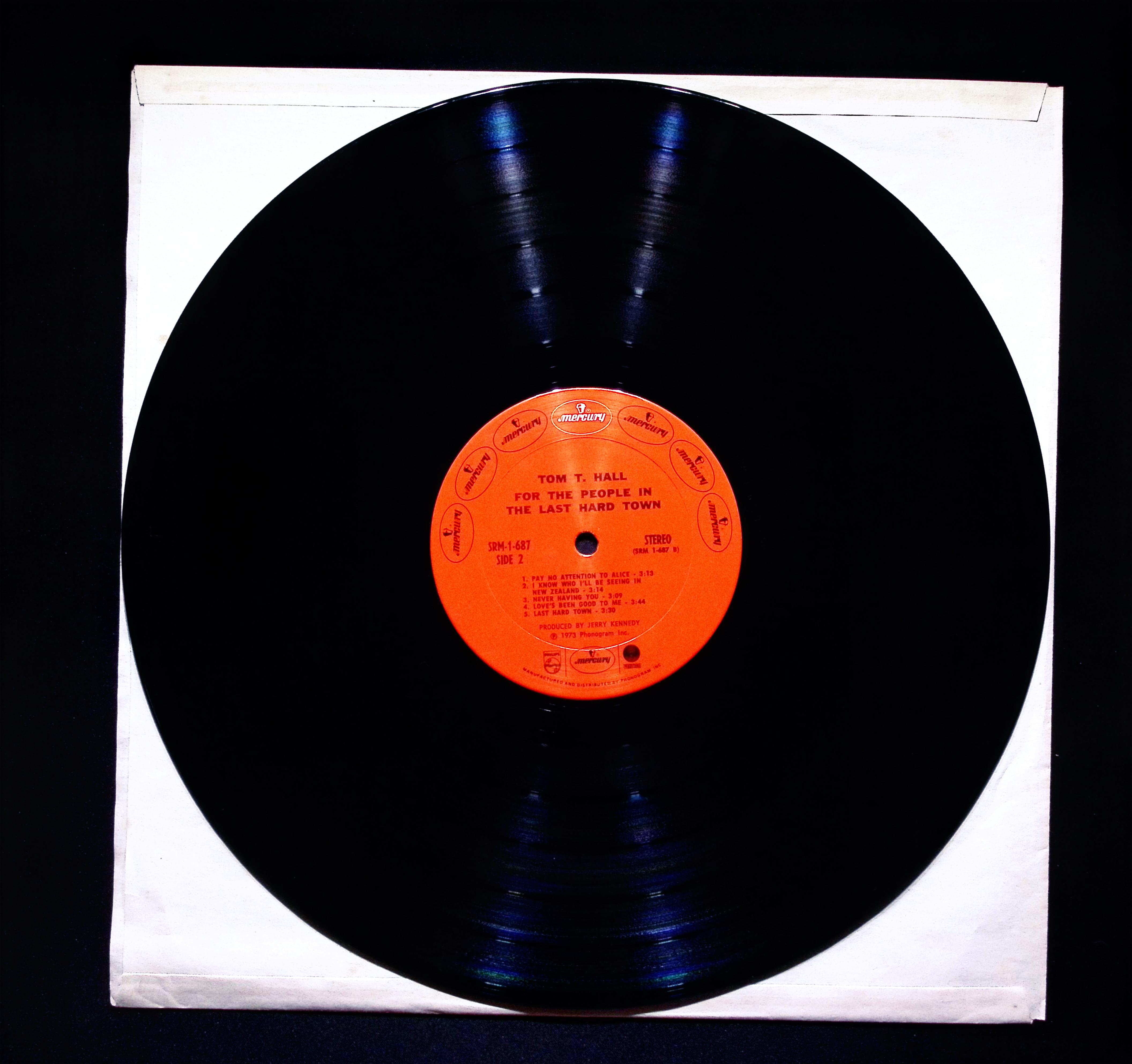 Tom T. Hall - For The People In The Last Hard Town | 1973 Vinyl LP | Folk — image 2