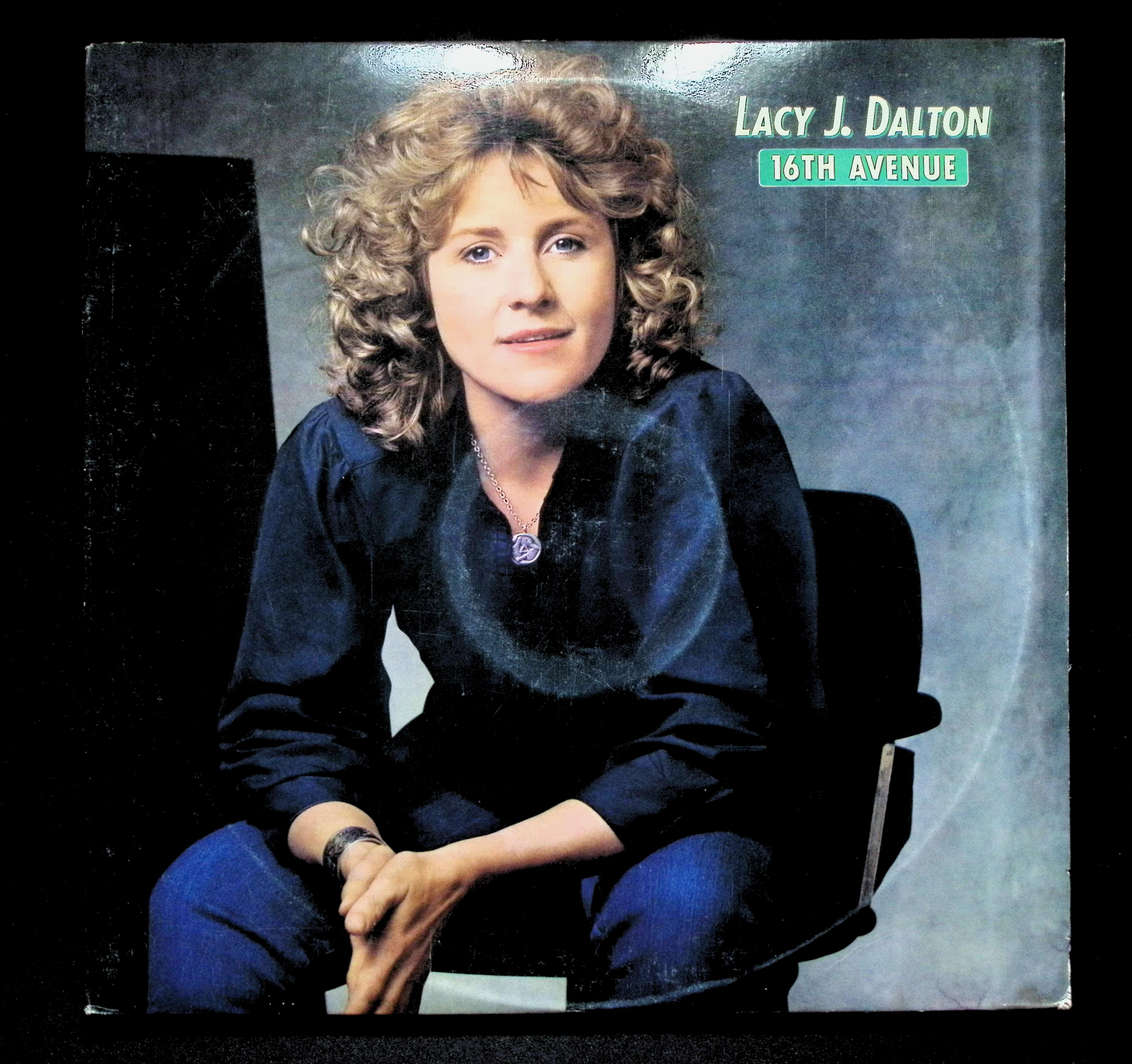 Lacy J. Dalton 16th Avenue 12" LP 1982 FC 37975 Folk, World, & Country