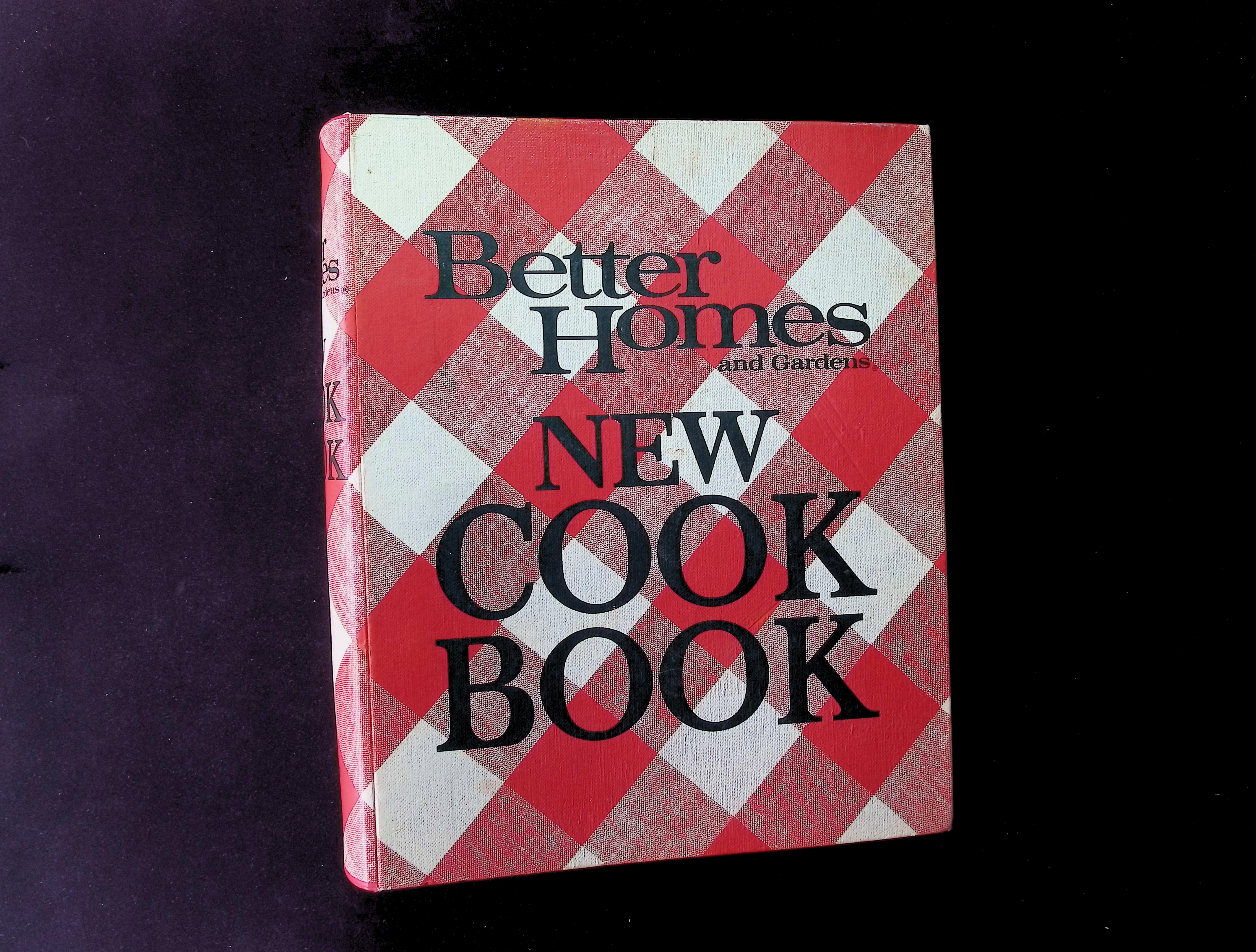 Better Homes and Gardens New Cook Book