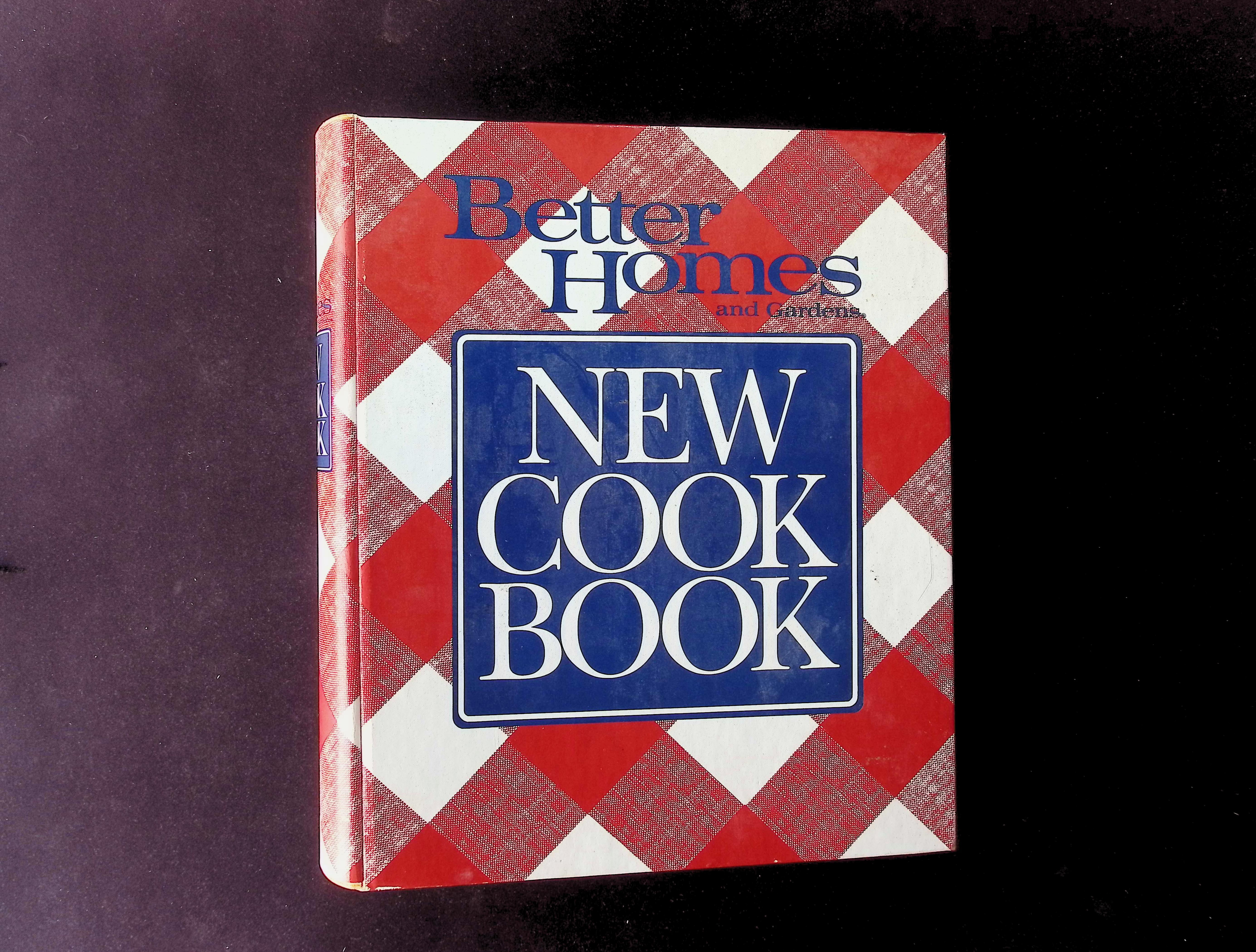 Better Homes and Gardens New Cook Book