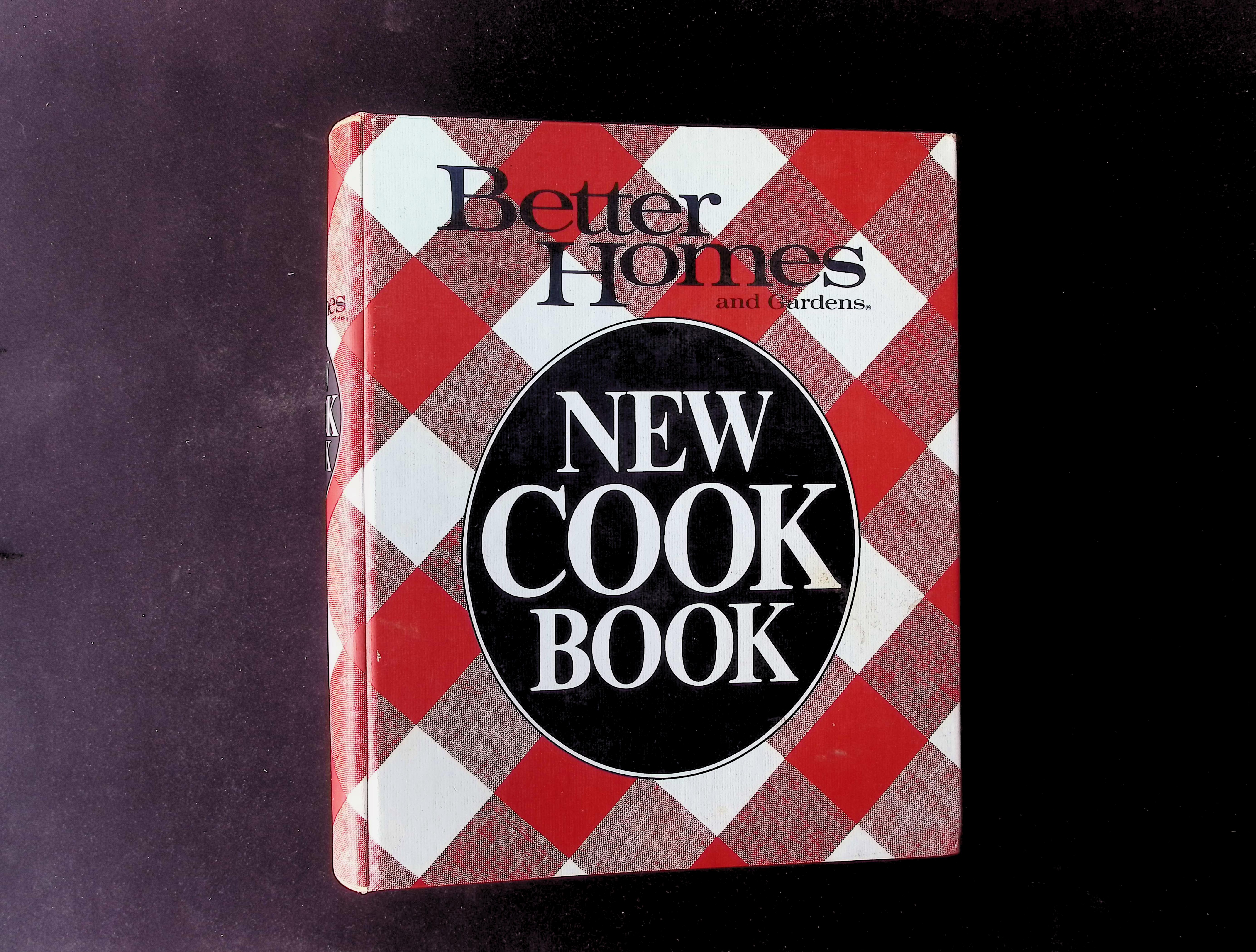 Better Homes and Gardens New Cook Book