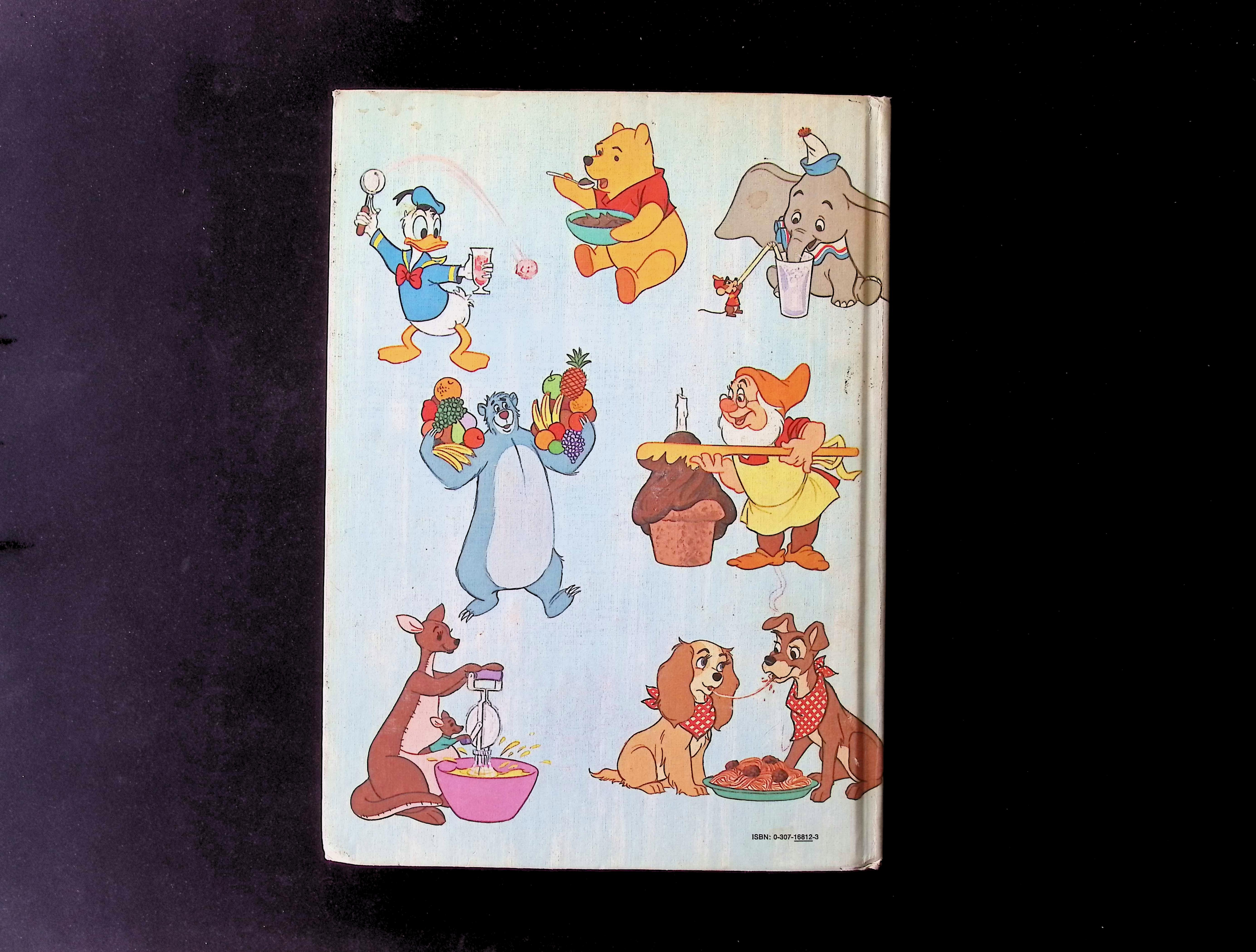 Walt Disney's Mickey Mouse Cook Book: Favorite Recipes from Mickey and His Friends — image 2