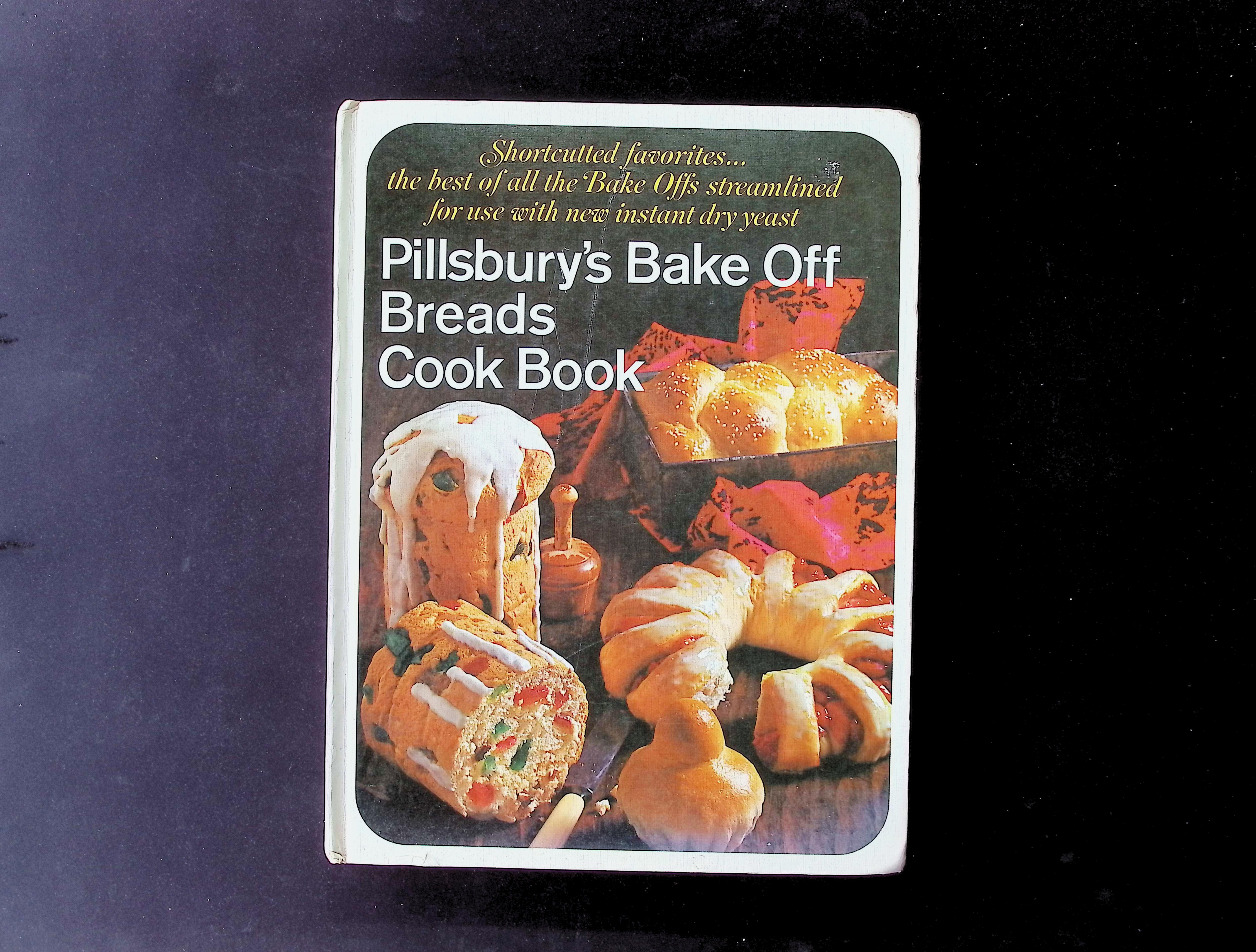 Pillsbury's Bake Off Breads Cook Book