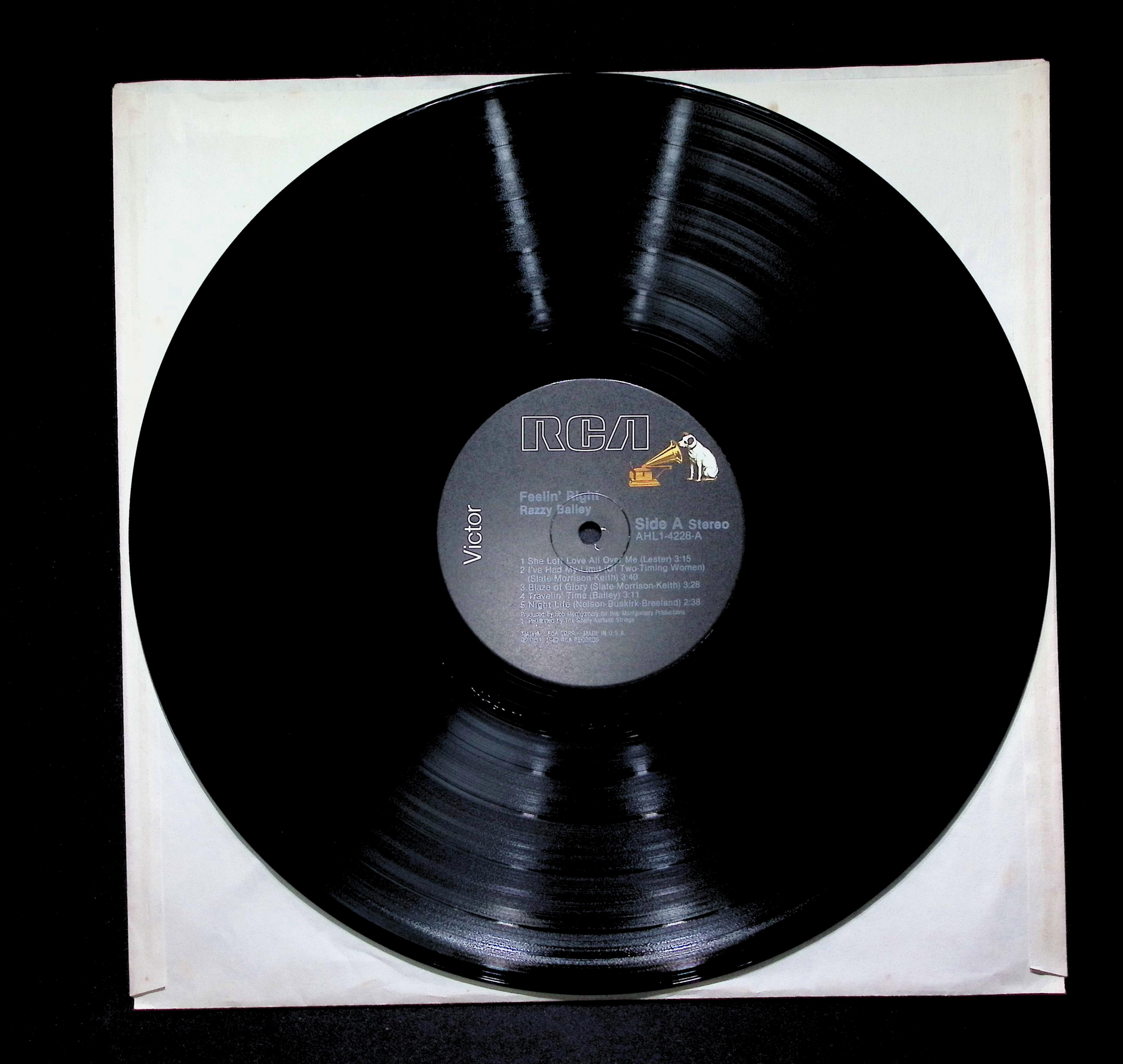 Razzy Bailey Feelin' Right 12" LP 1982 AHL1-4228 Folk, World, & Country — image 3