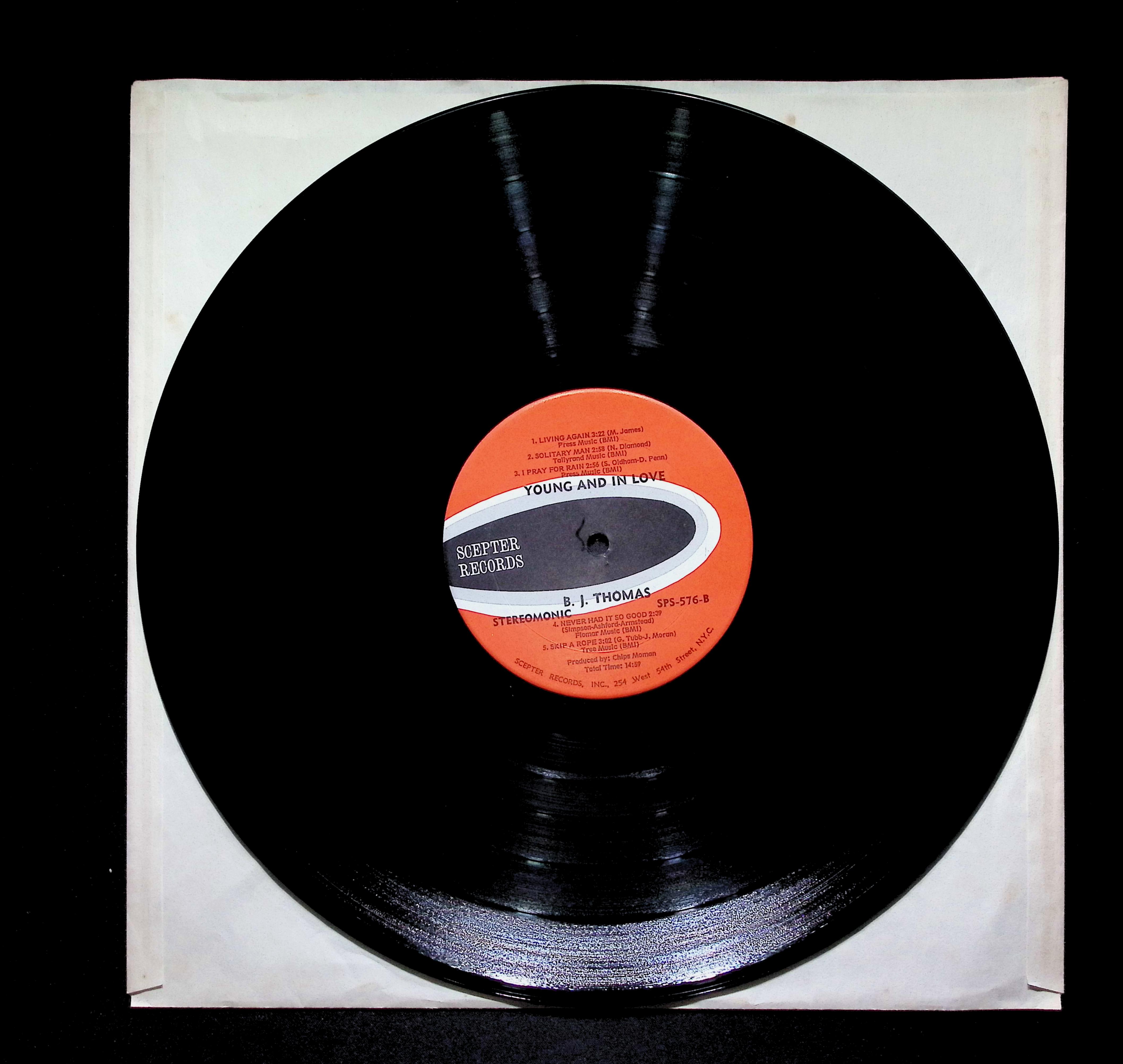 B.J. Thomas Young And In Love 12" LP 1969 SPS 576 Pop — image 5
