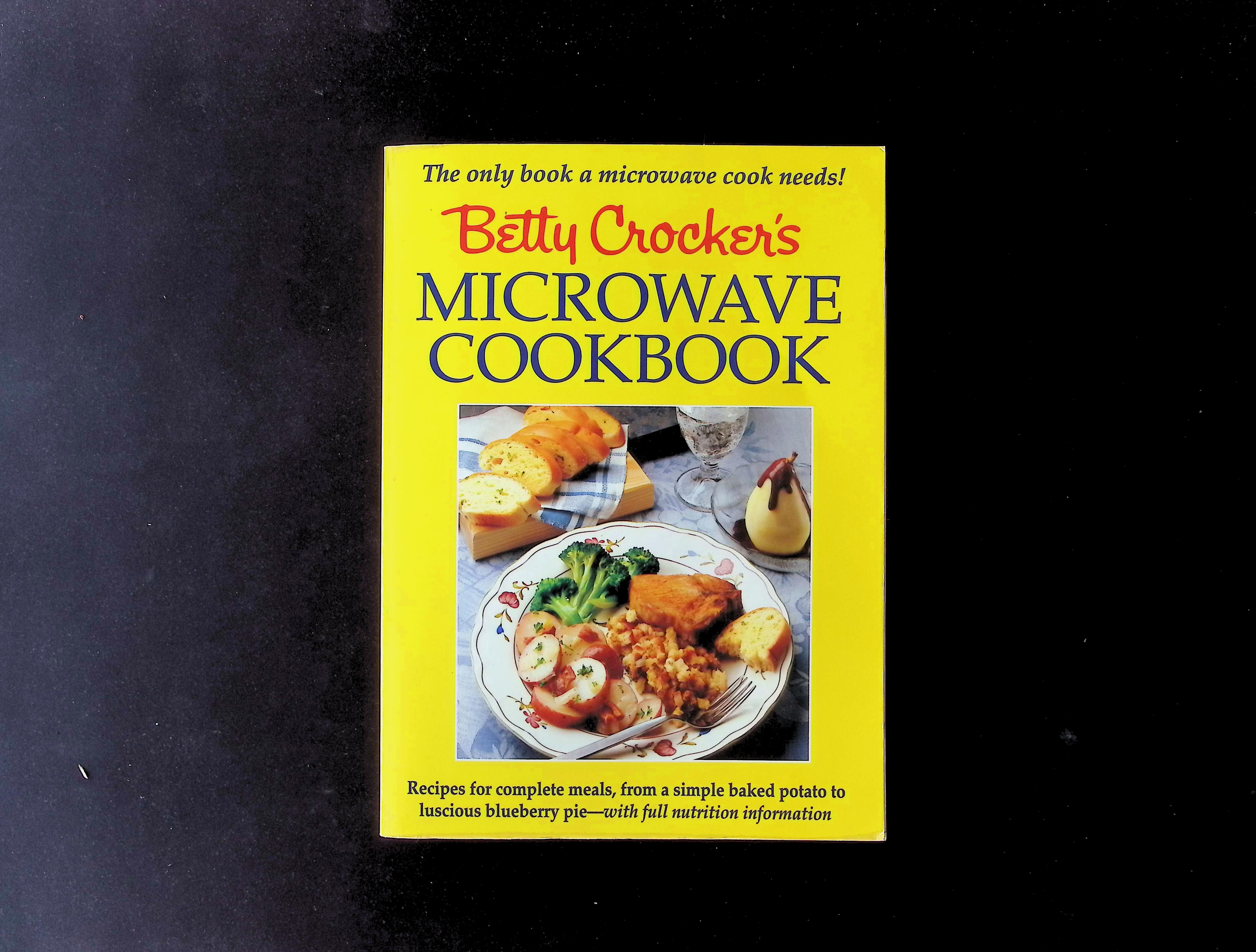 Betty Crocker's Microwave Cookbook
