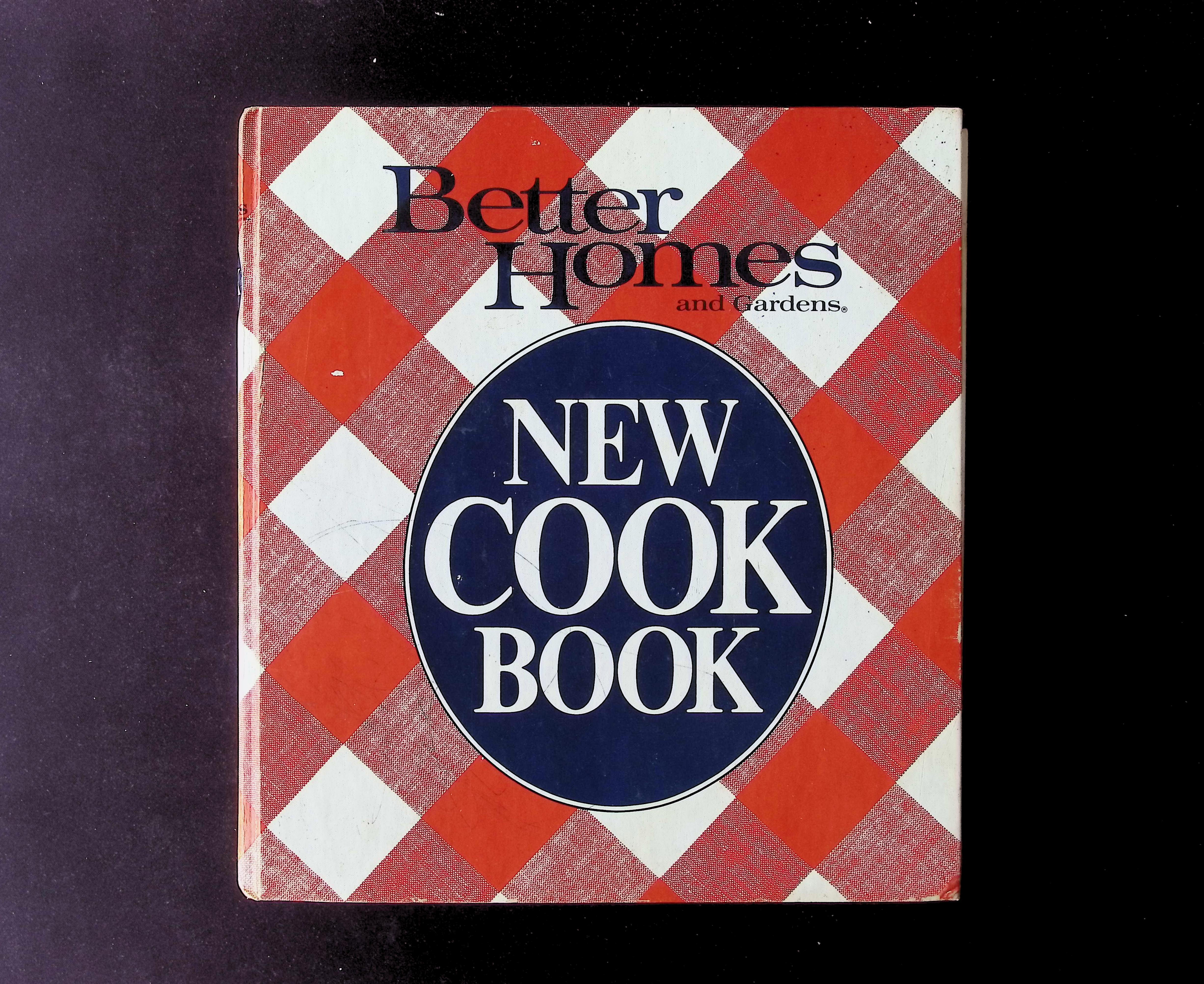 Better Homes and Gardens New Cook Book