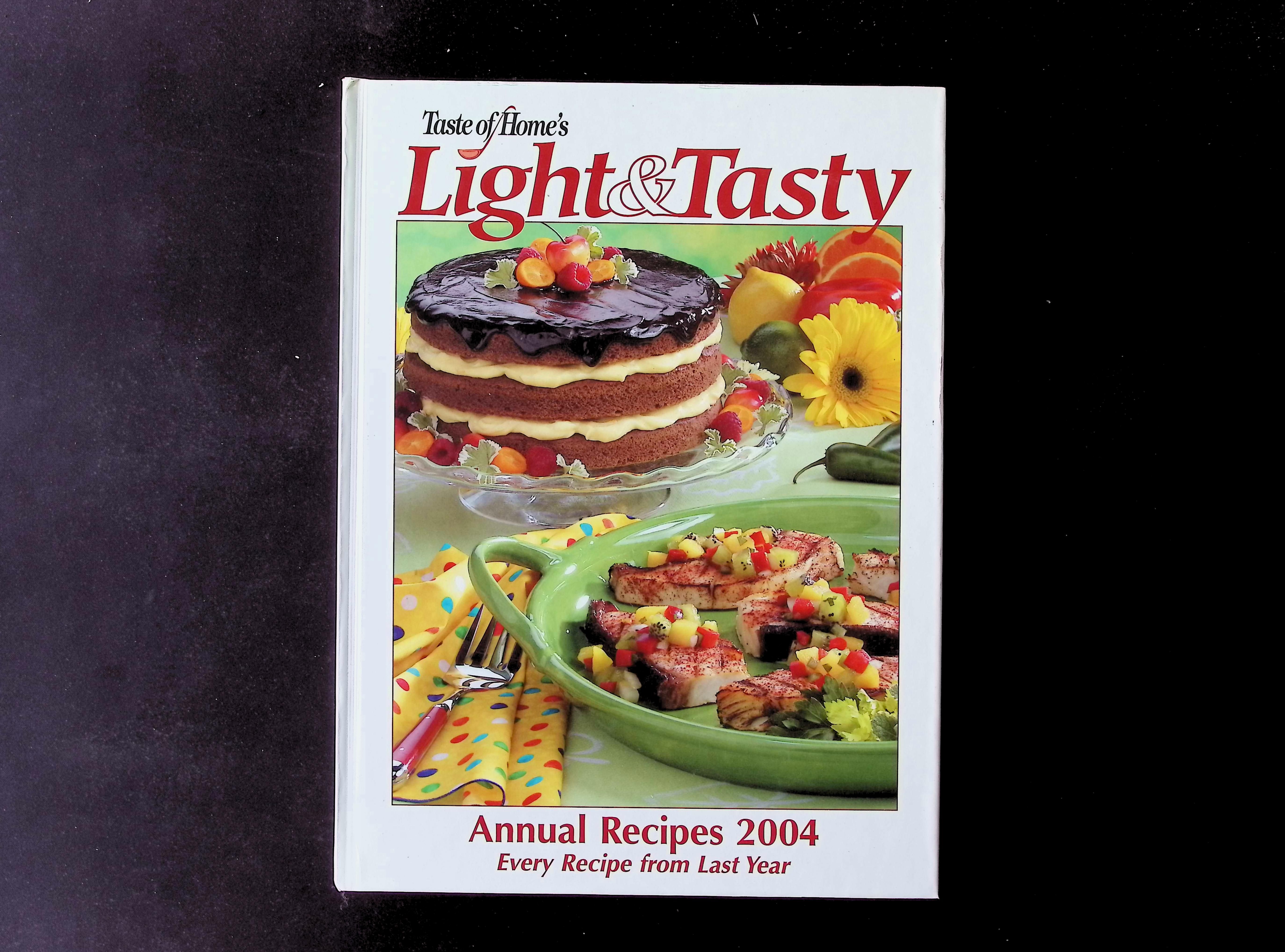 Taste of Home's Light & Tasty Annual Recipes 2004