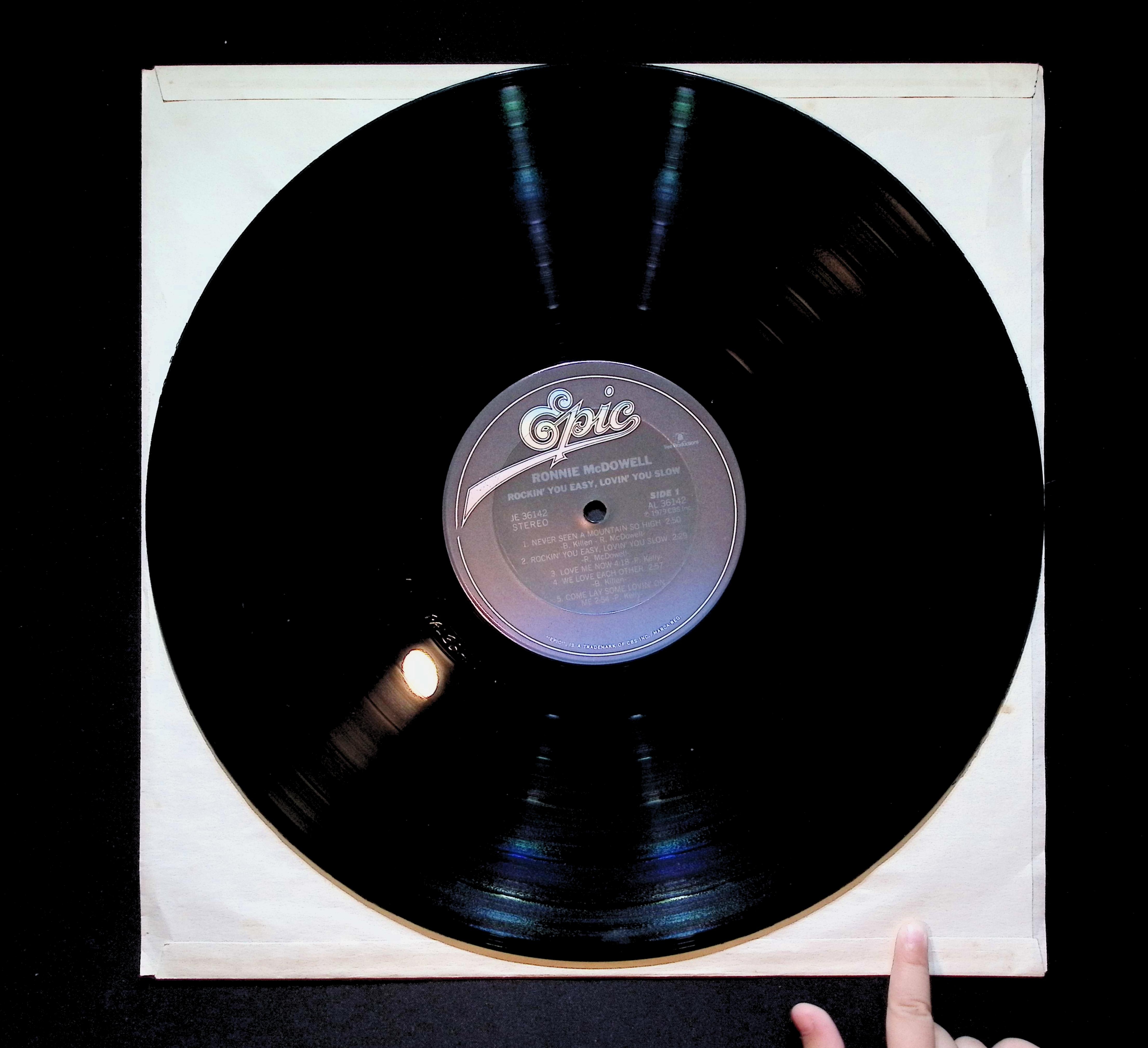 Ronnie McDowell Rockin' You Easy, Lovin' You Slow 12" LP 1979 JE 36142 Folk, World, & Country — image 5