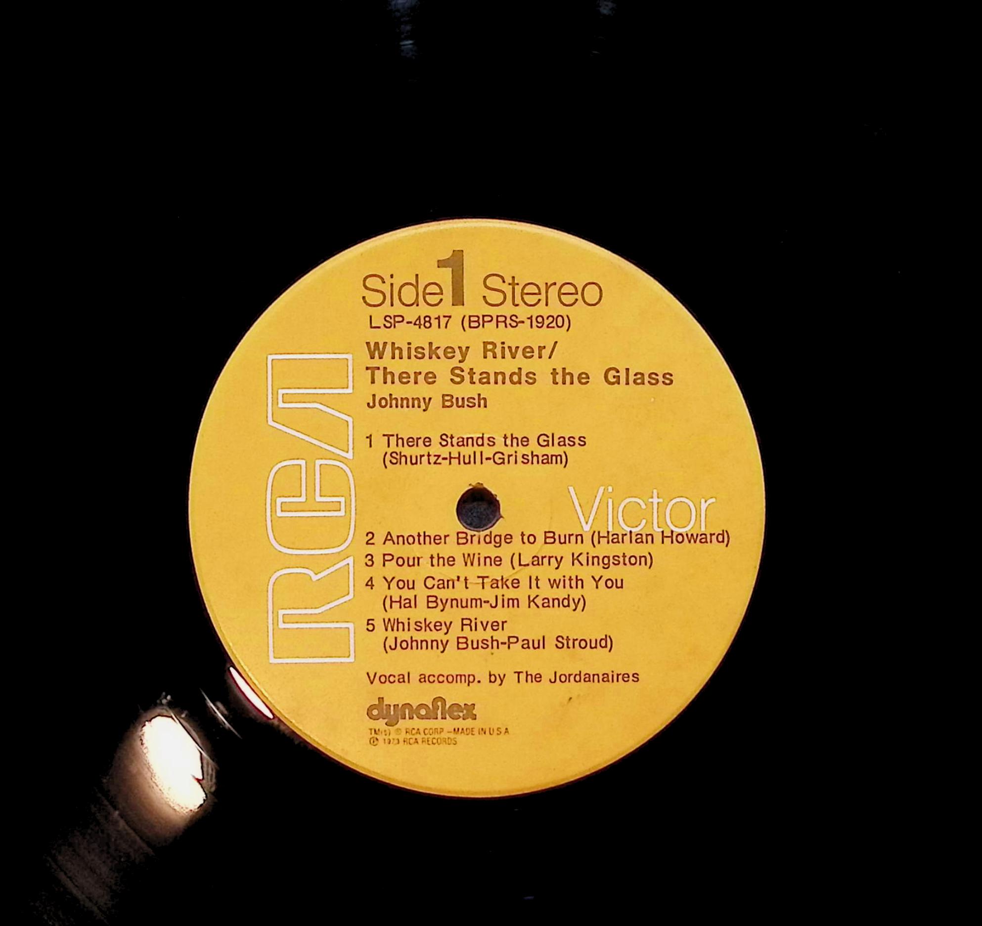 Johnny Bush Whiskey River / There Stands The Glass 12" LP 1973 LSP-4817 Folk, World, & Country — image 2