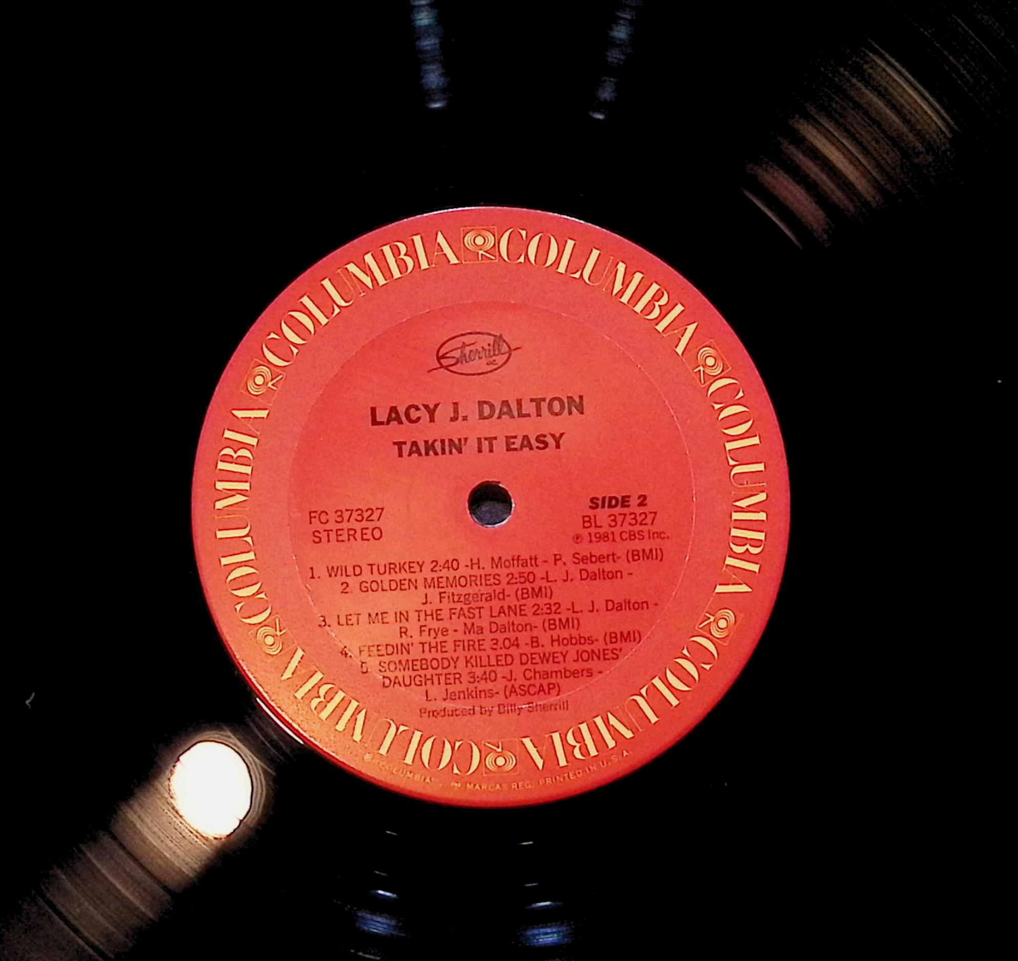 Lacy J. Dalton Takin' It Easy 12" LP 1981 FC 37327 Folk, World, & Country — image 4