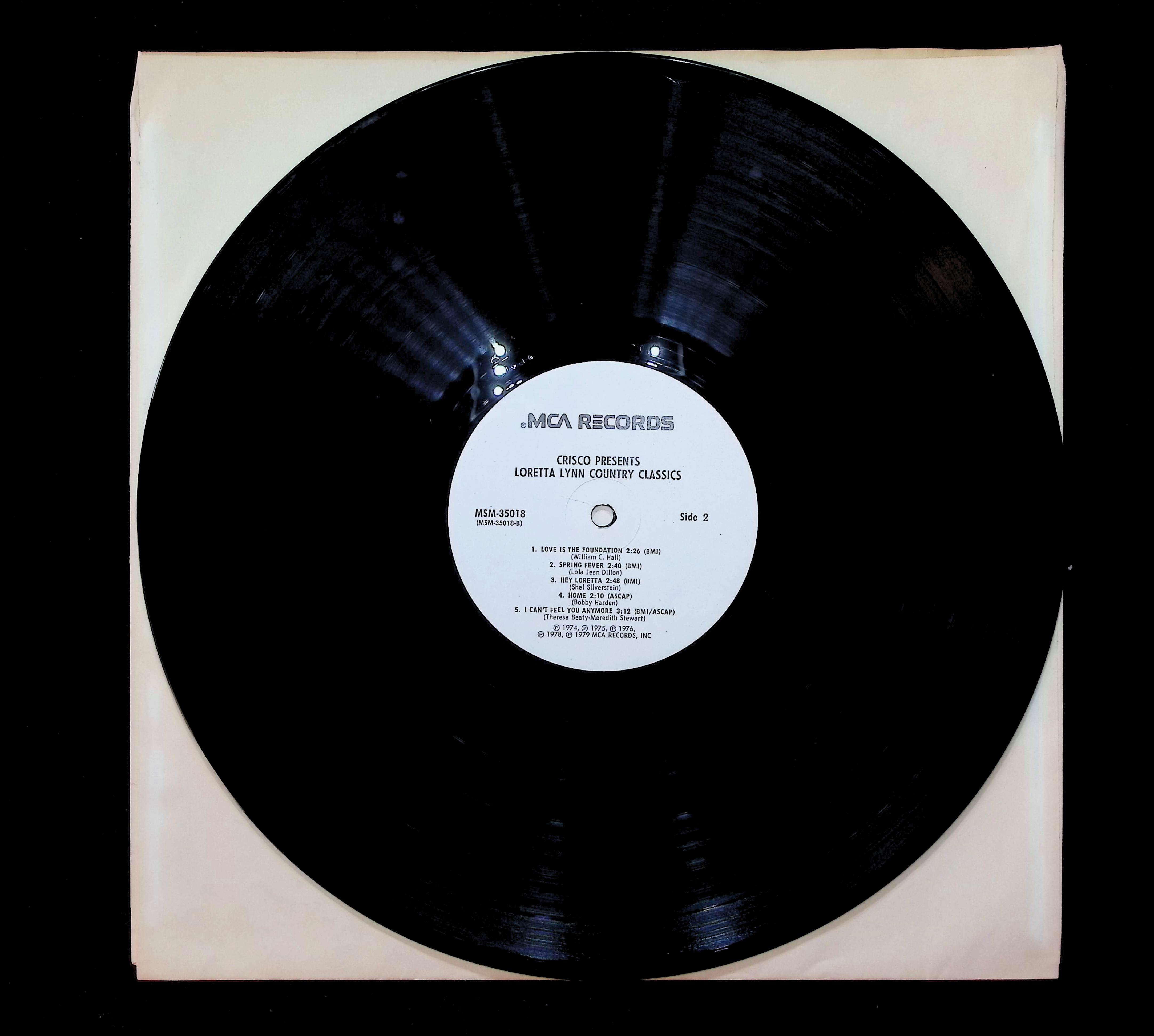 Loretta Lynn Crisco Presents Loretta Lynn's Country Classics 12" LP 1979 MSM-35018 Folk, World, & Country — image 3