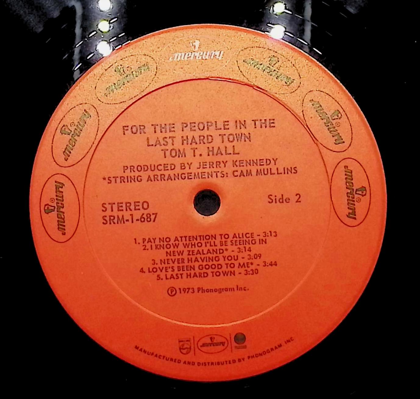 Tom T. Hall For The People In The Last Hard Town 12" LP 1973 SRM-1-687 Folk, World, & Country — image 2