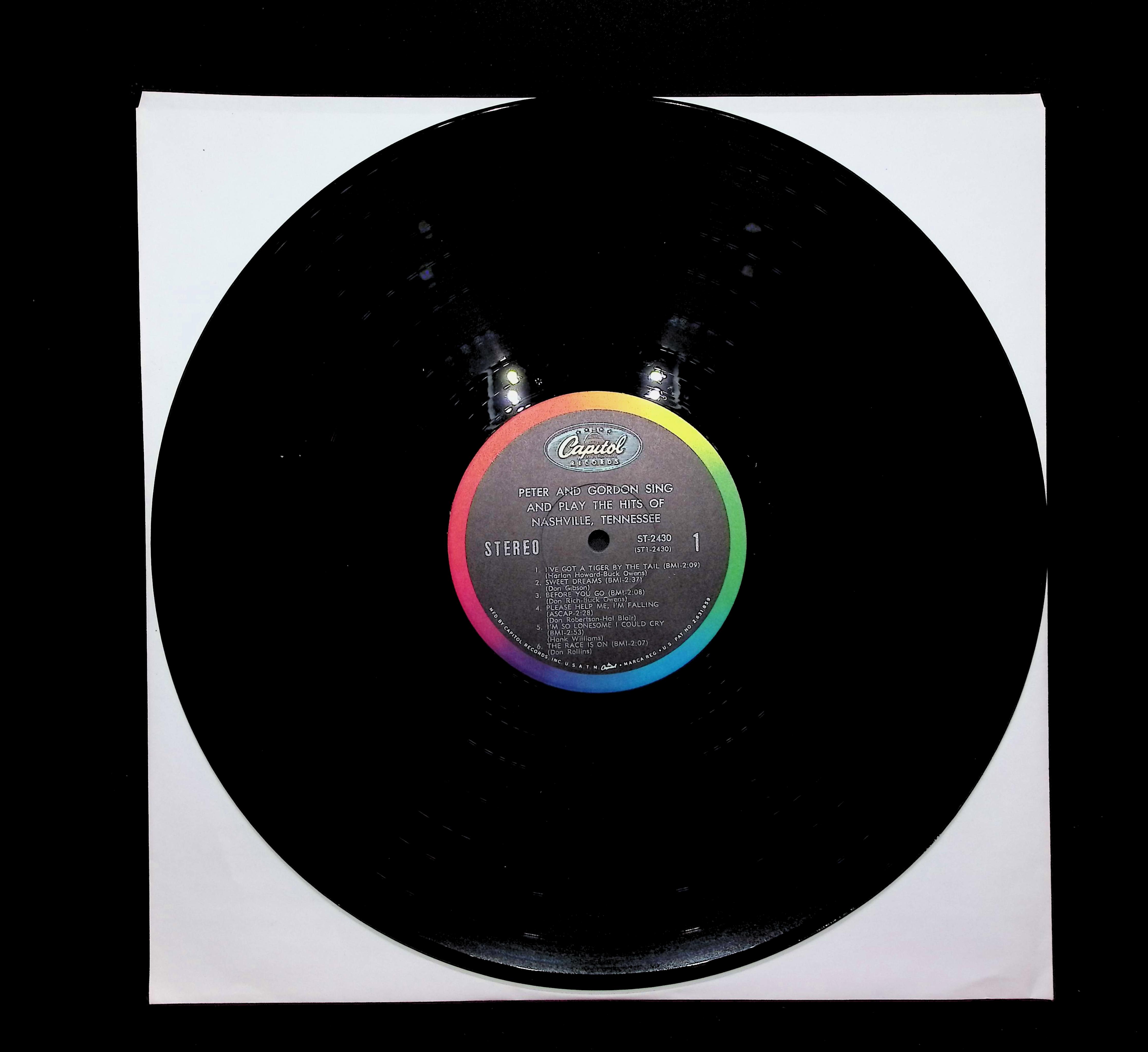Peter & Gordon Sing And Play The Hits Of Nashville, Tennessee 12" LP 1966 ST-2430 Folk, World, & Country — image 3