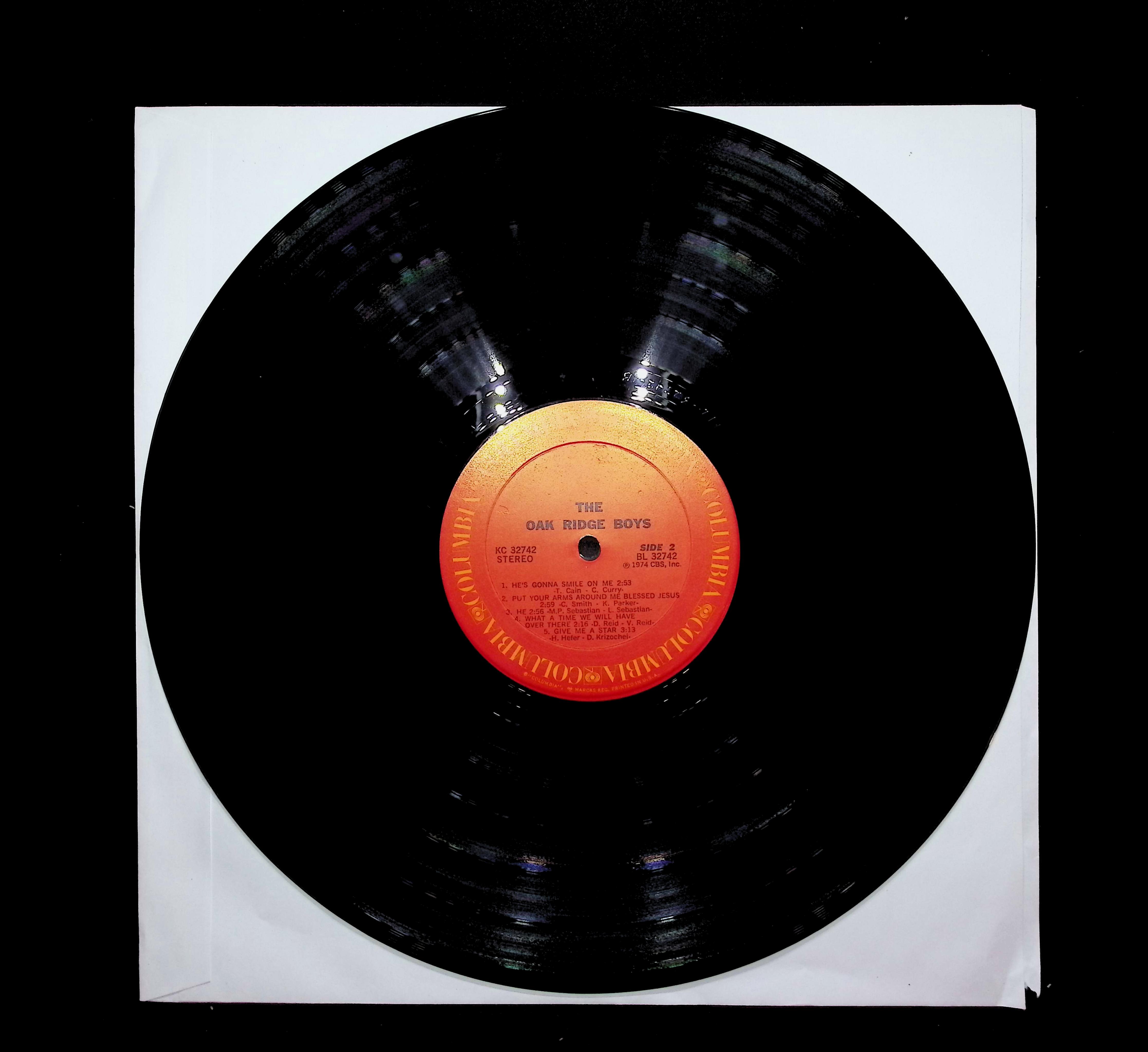 The Oak Ridge Boys 1974 LP KC 32742 Folk, World, & Country — image 3