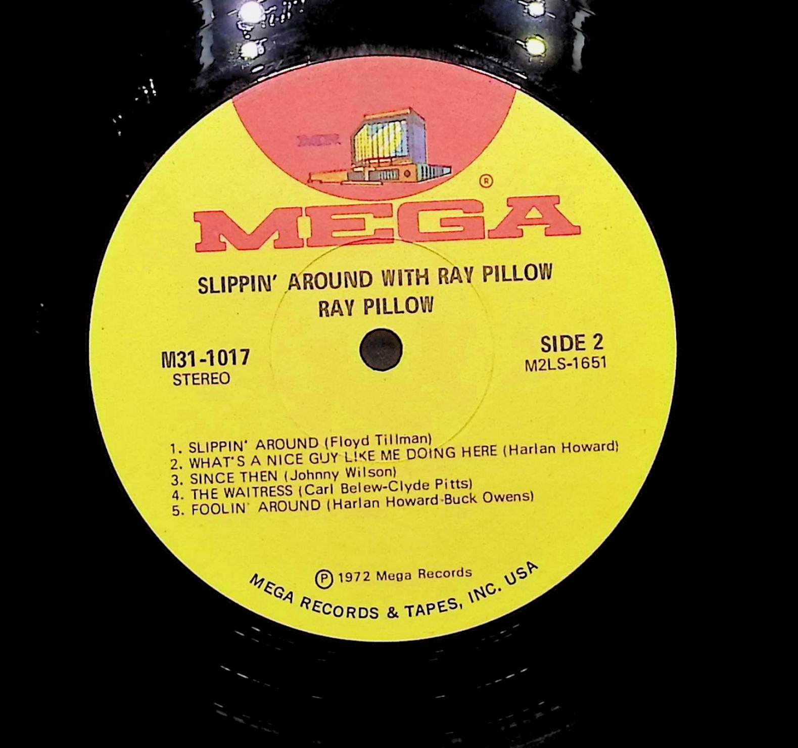 Ray Pillow Slippin' Around With Ray Pillow 1972 LP Folk, World, & Country — image 2